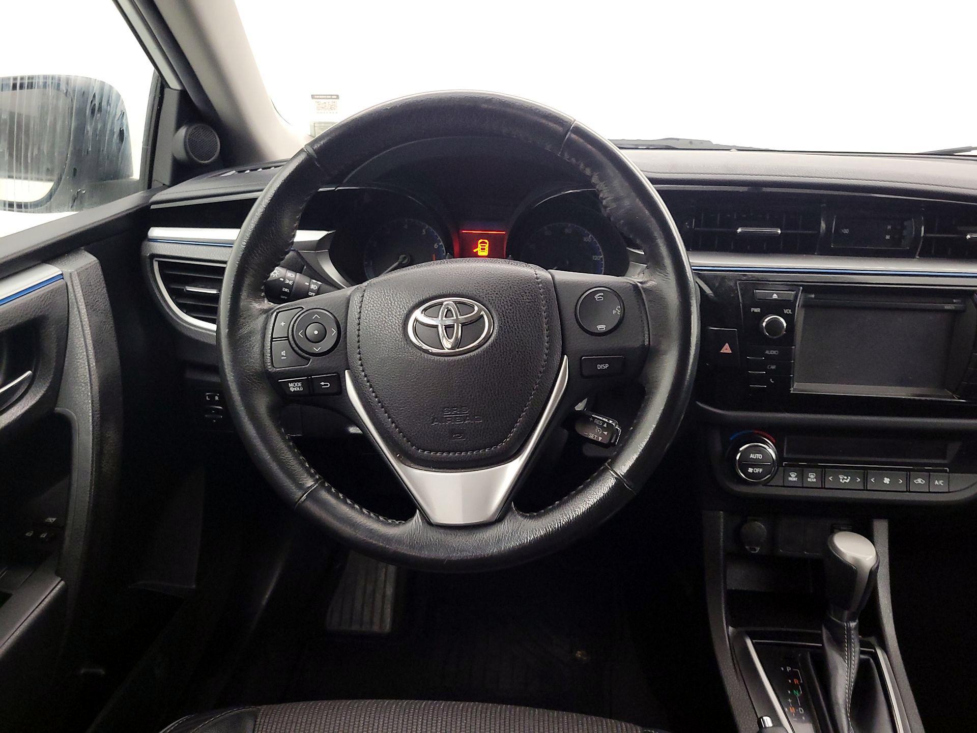 Thumbnail: 2016 Toyota Corolla - 10