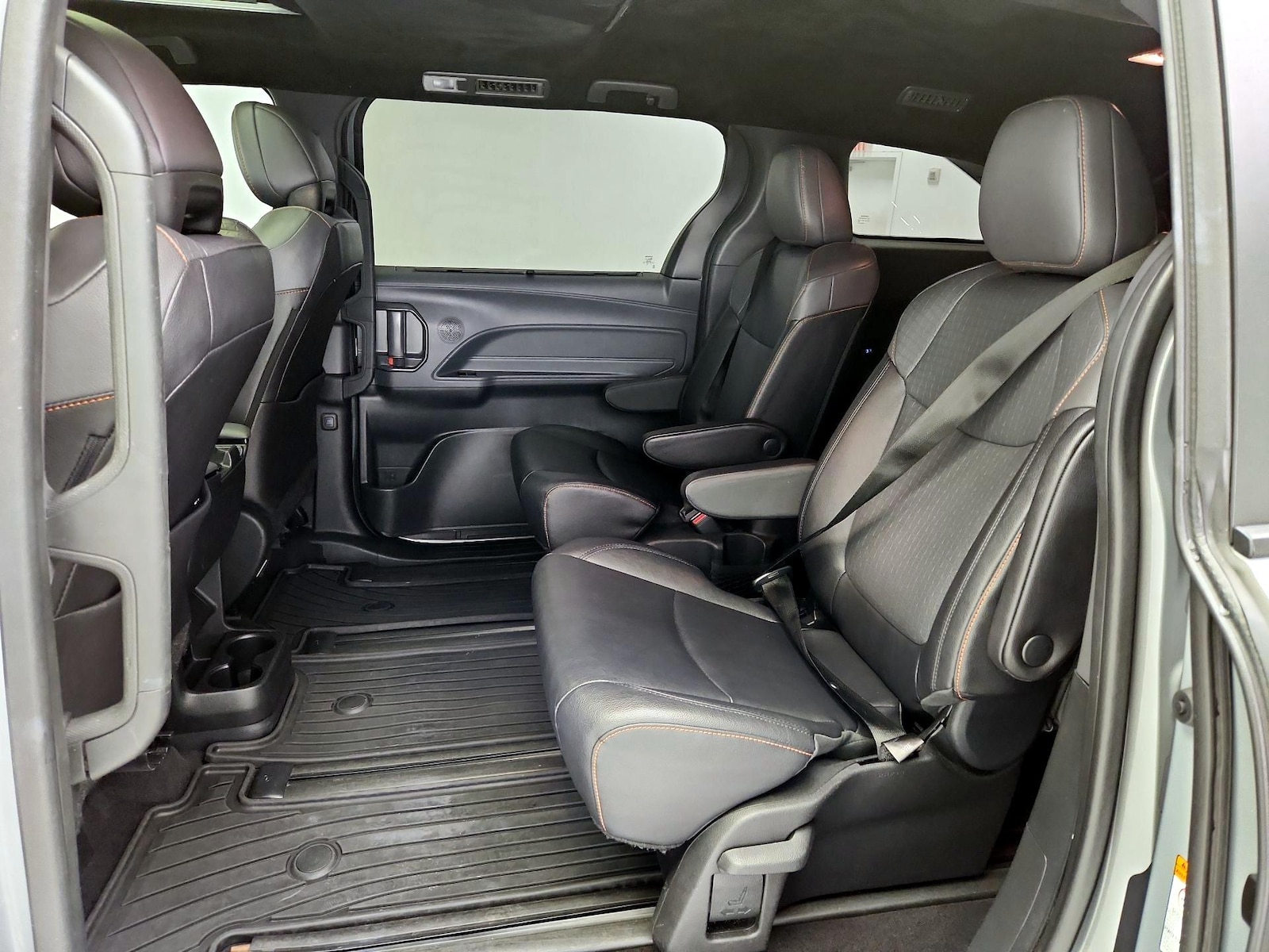 2023 Toyota Sienna XSE - Photo 22