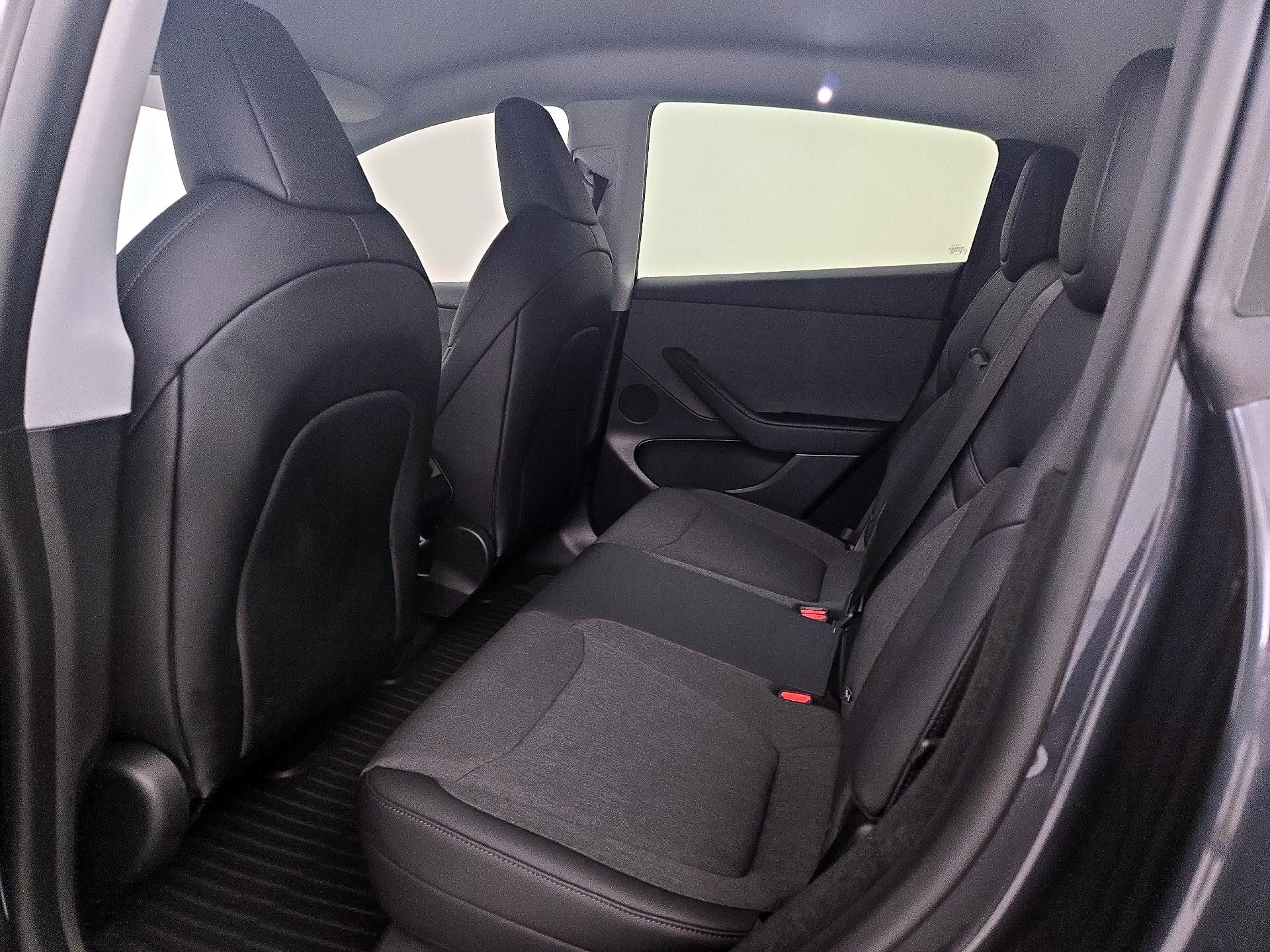 Thumbnail: 2026 Tesla Model Y - 19