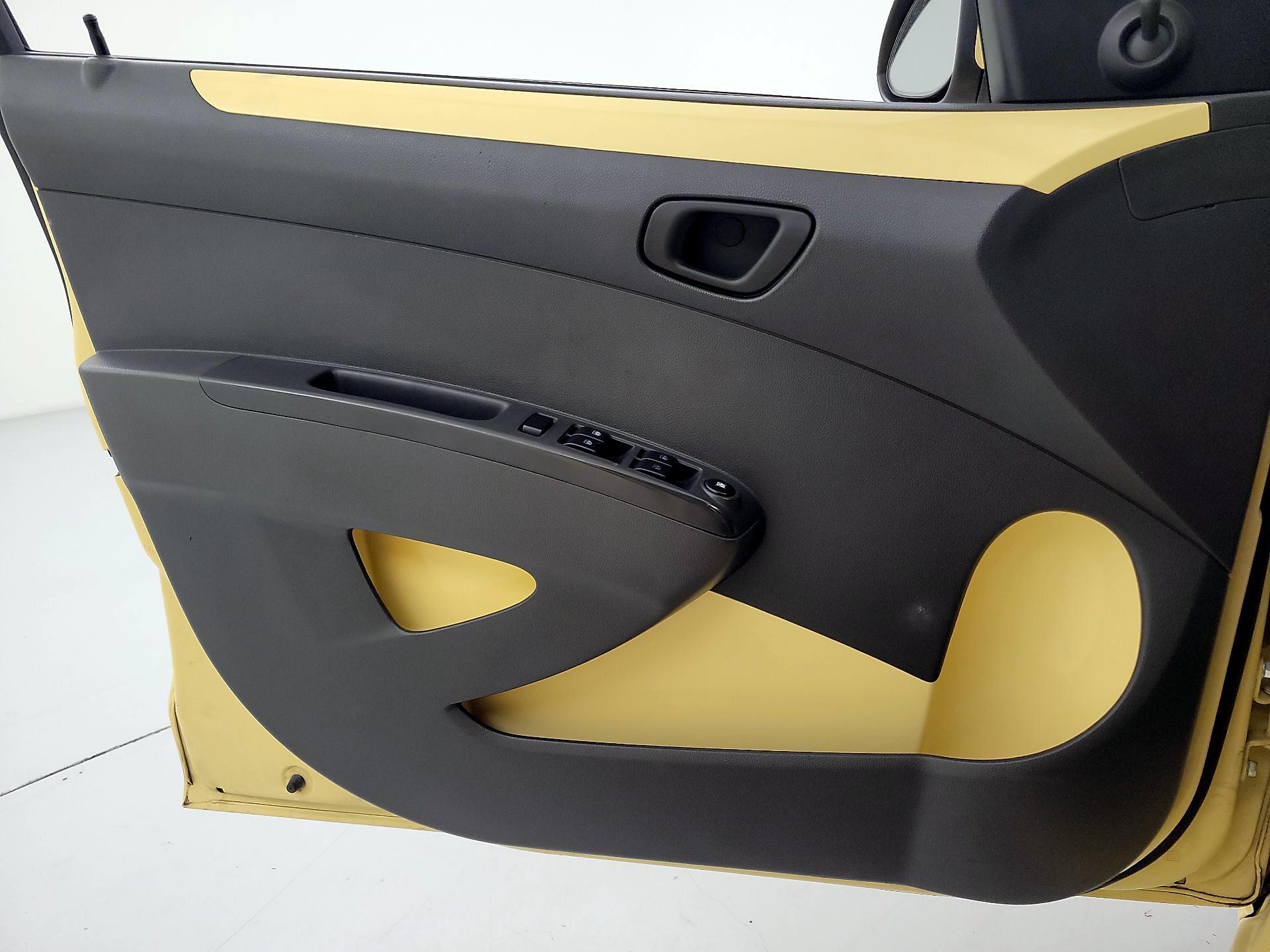 Thumbnail: 2014 Chevrolet Spark - 12