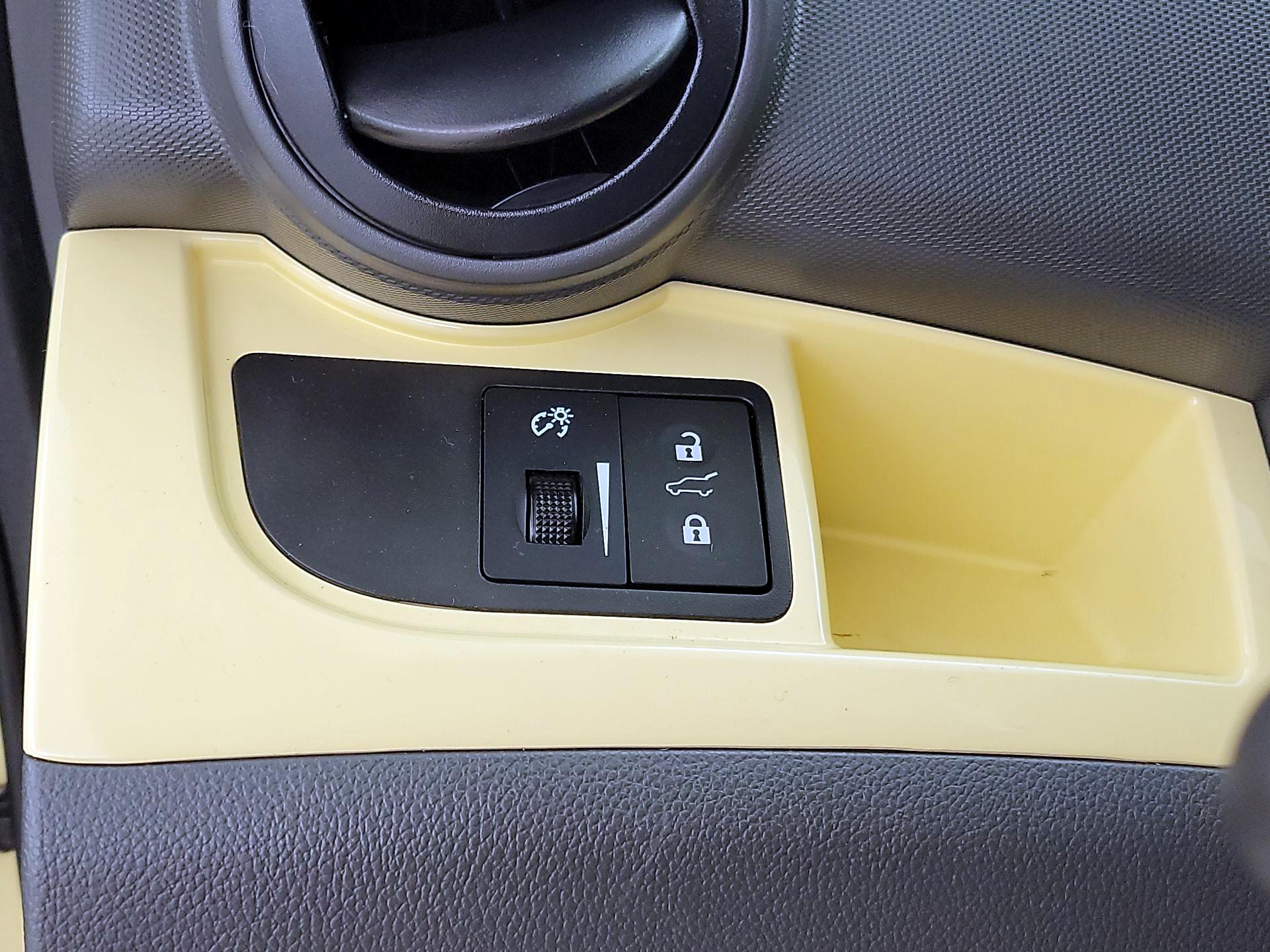Thumbnail: 2014 Chevrolet Spark - 13
