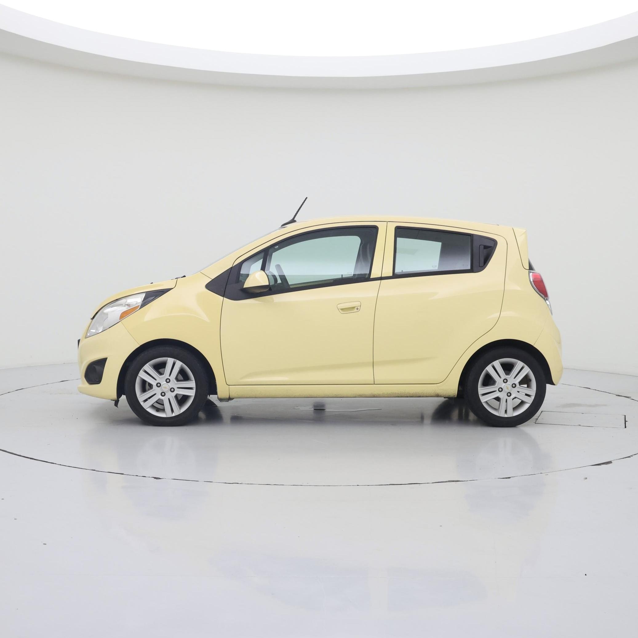Thumbnail: 2014 Chevrolet Spark - 3