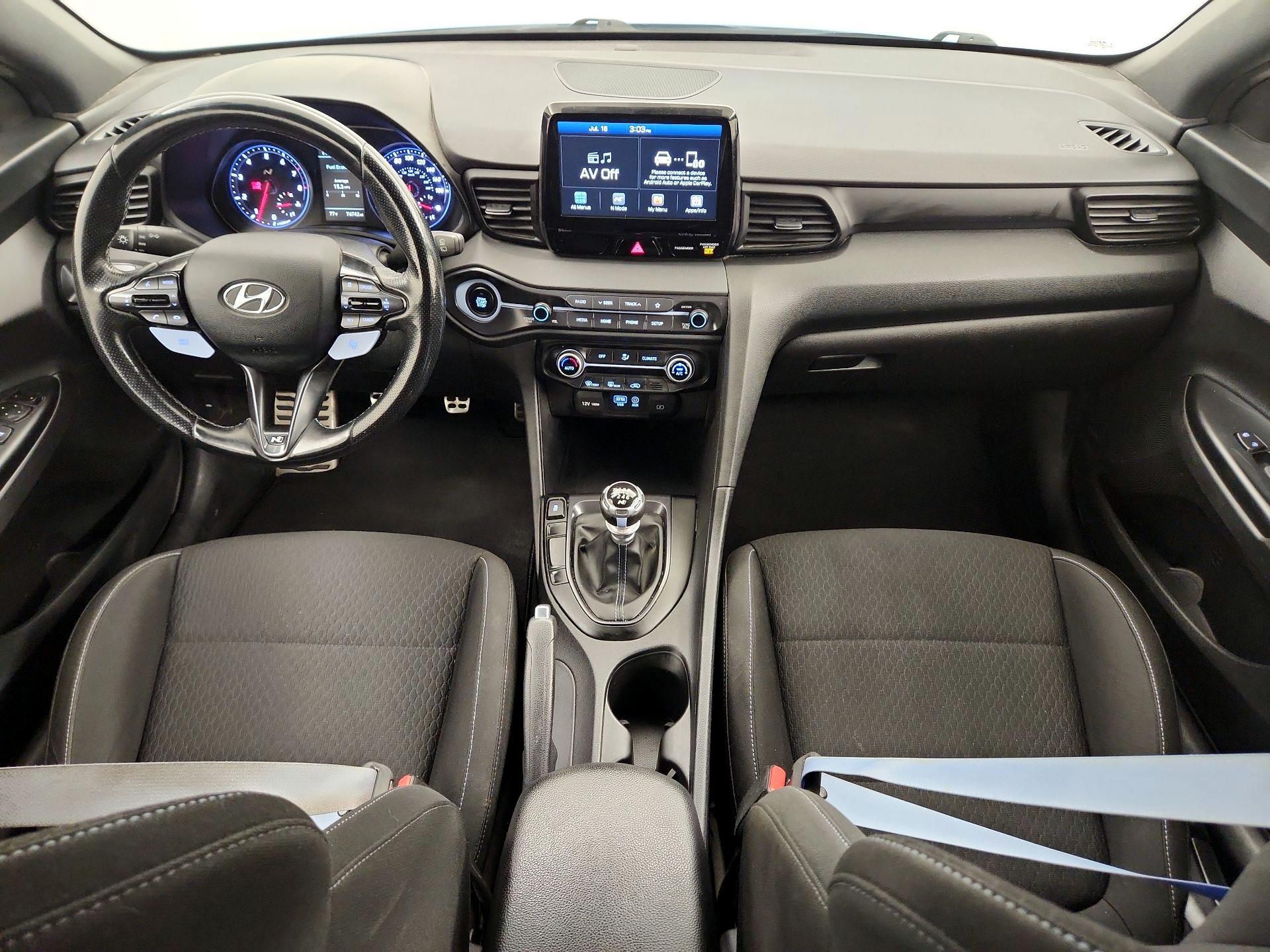 Thumbnail: 2019 Hyundai Veloster - 9