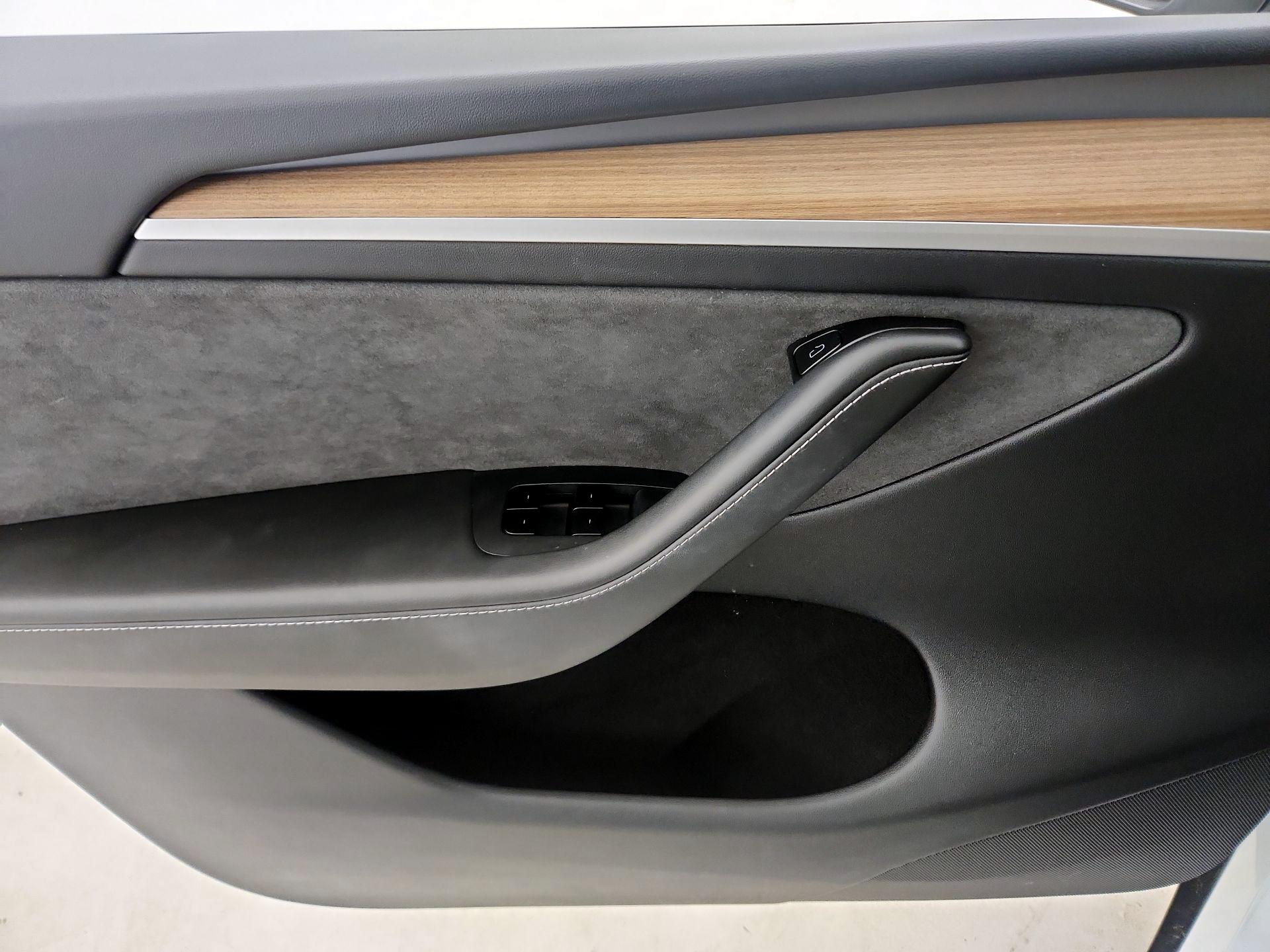 Thumbnail: 2025 Tesla Model Y - 12