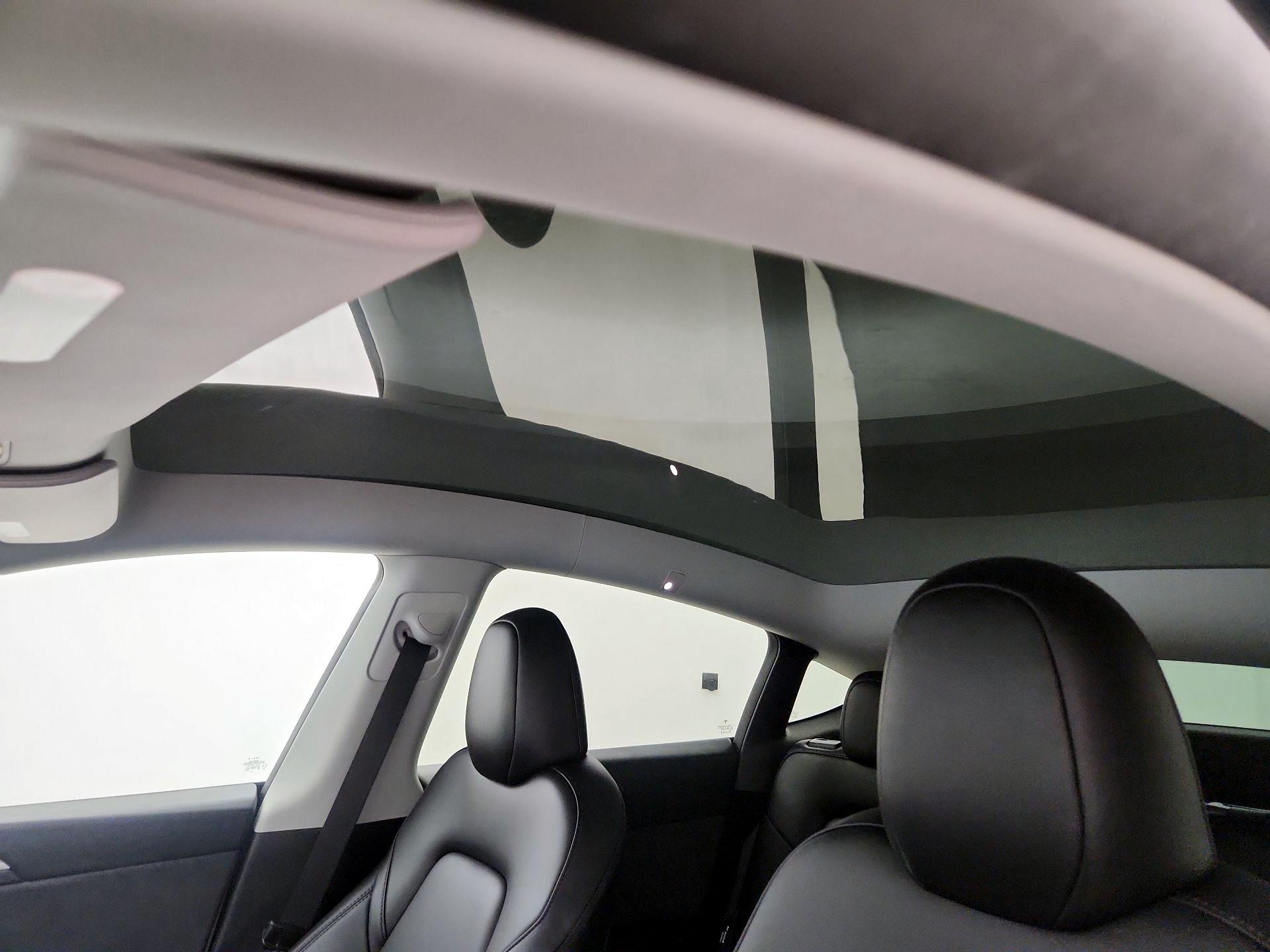 Thumbnail: 2025 Tesla Model Y - 19