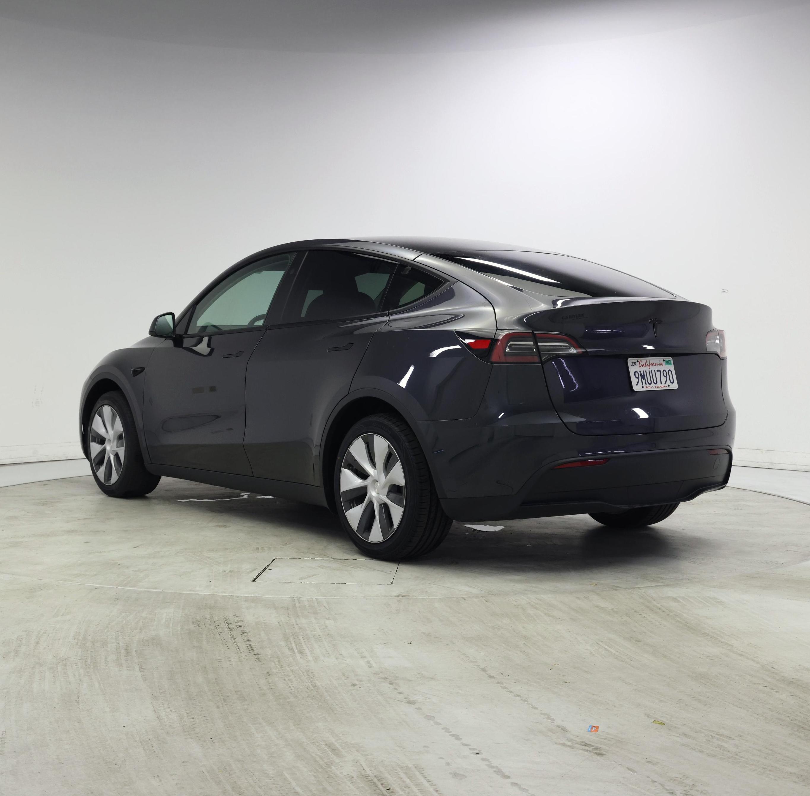 Thumbnail: 2024 Tesla Model Y - 2