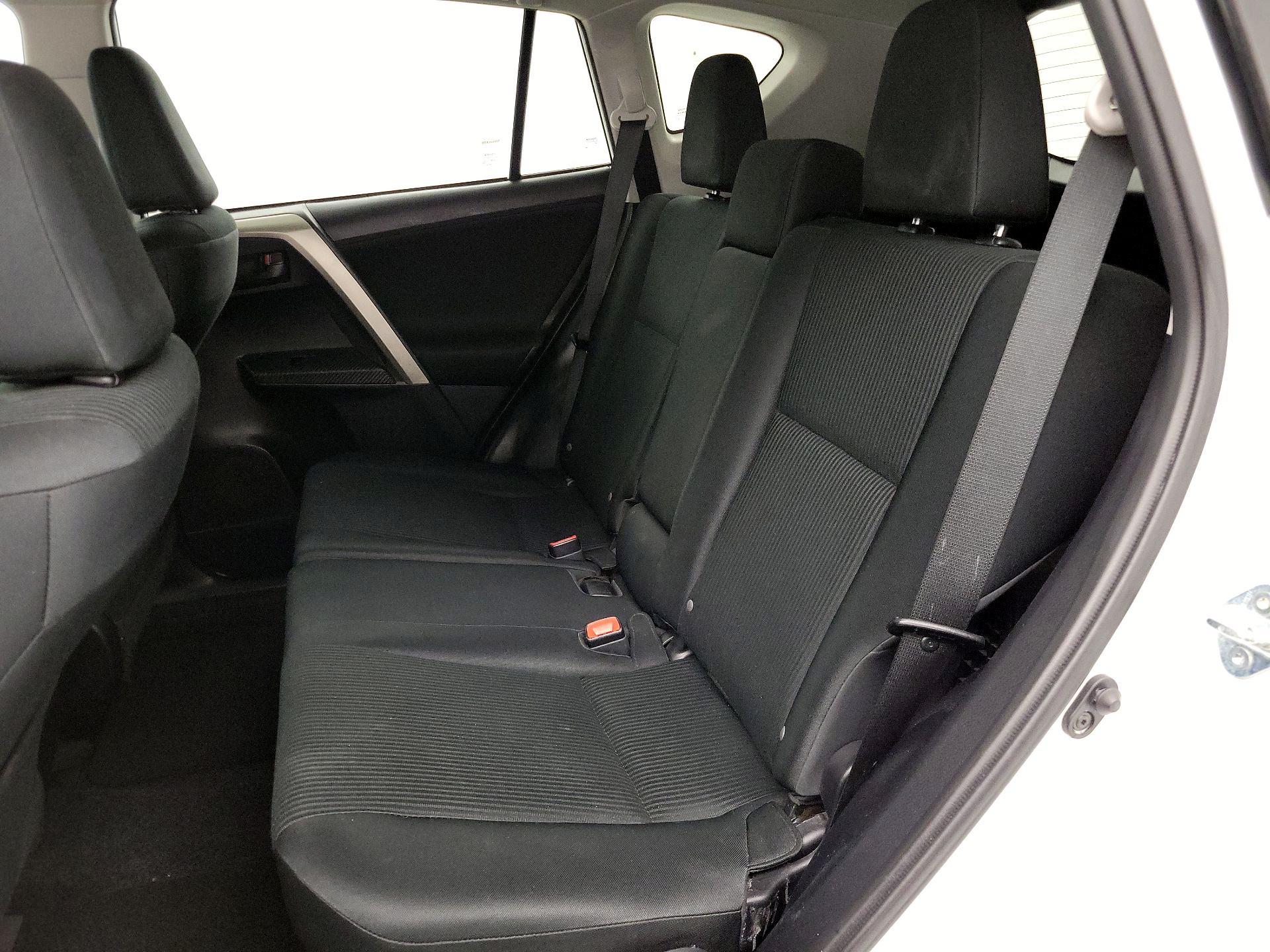 Thumbnail: 2014 Toyota RAV4 - 19