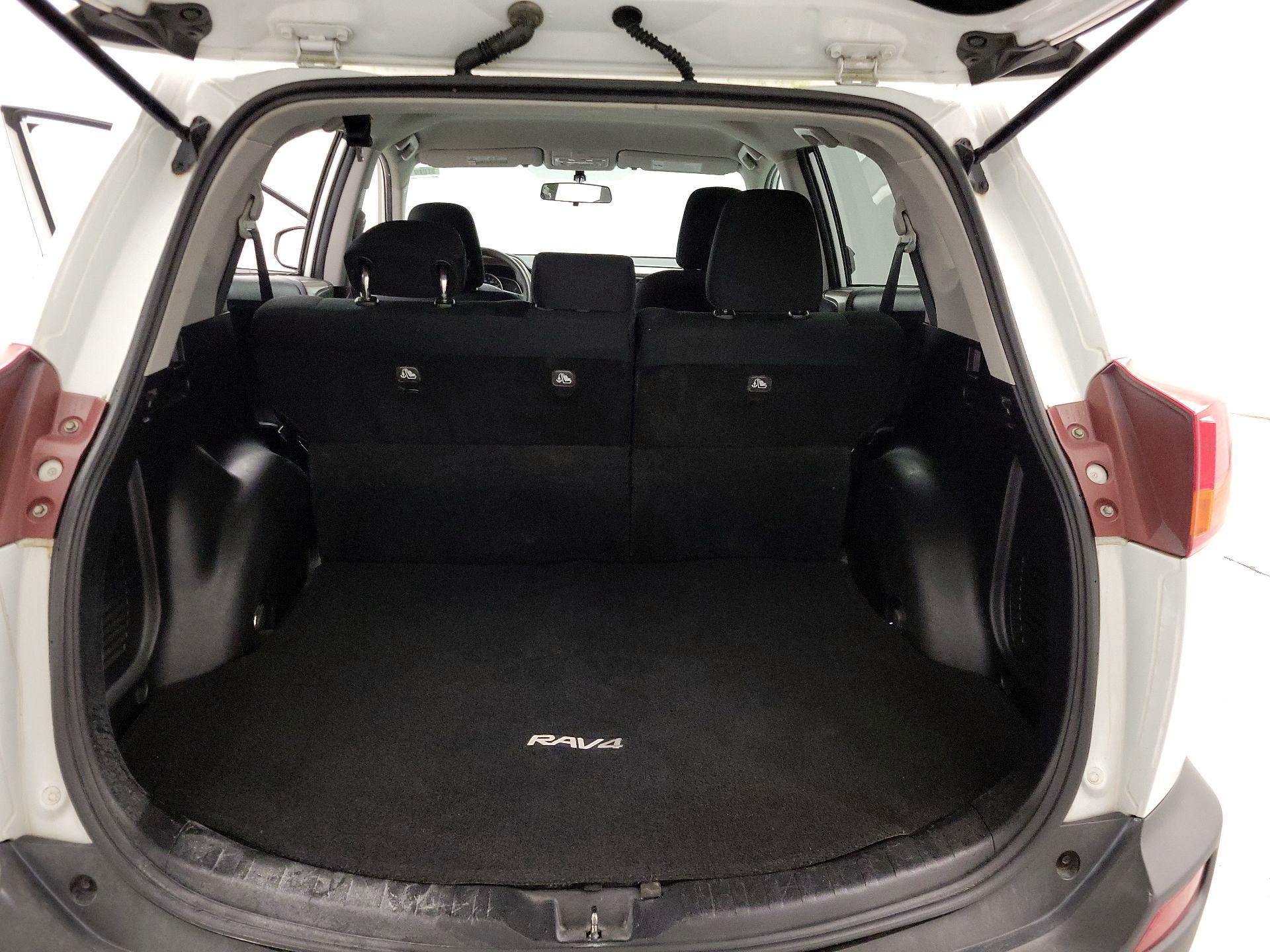 Thumbnail: 2014 Toyota RAV4 - 20