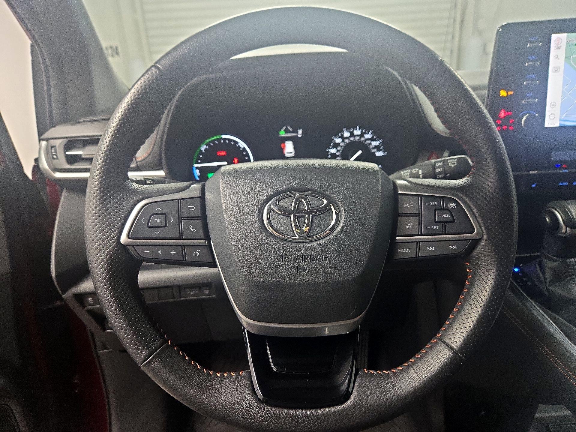 Thumbnail: 2021 Toyota Sienna - 10