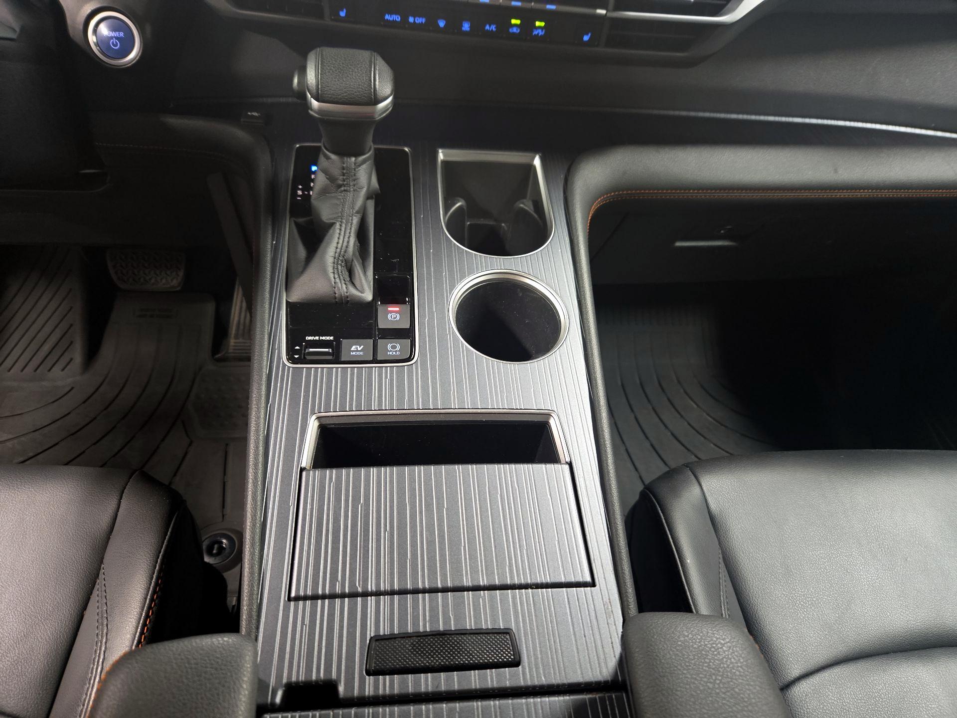 Thumbnail: 2021 Toyota Sienna - 18