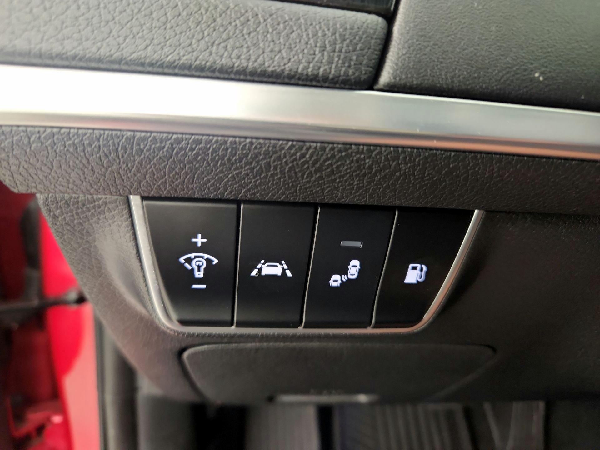 Thumbnail: 2019 Kia Stinger - 13