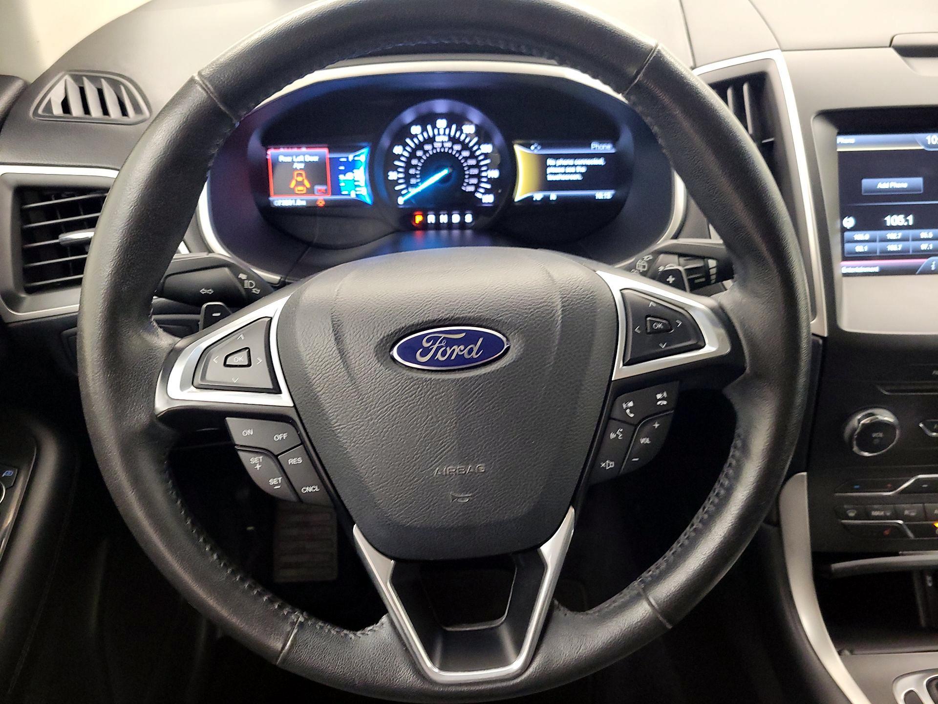 Thumbnail: 2015 Ford Edge - 10