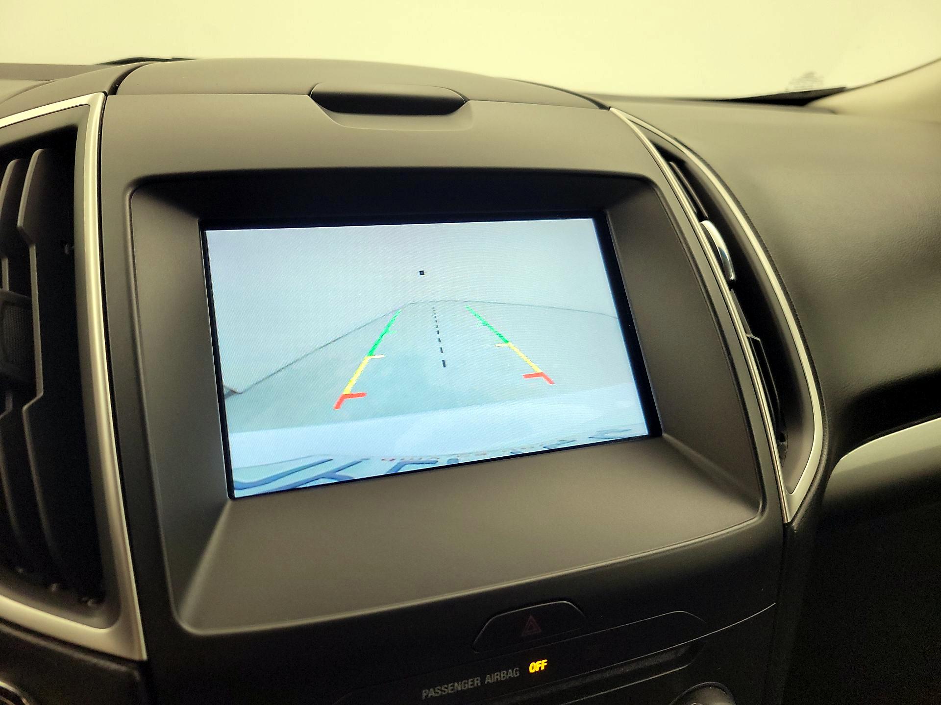 Thumbnail: 2015 Ford Edge - 14