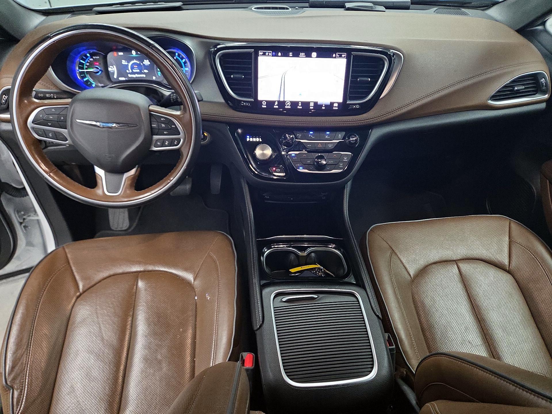 Thumbnail: 2021 Chrysler Pacifica - 9