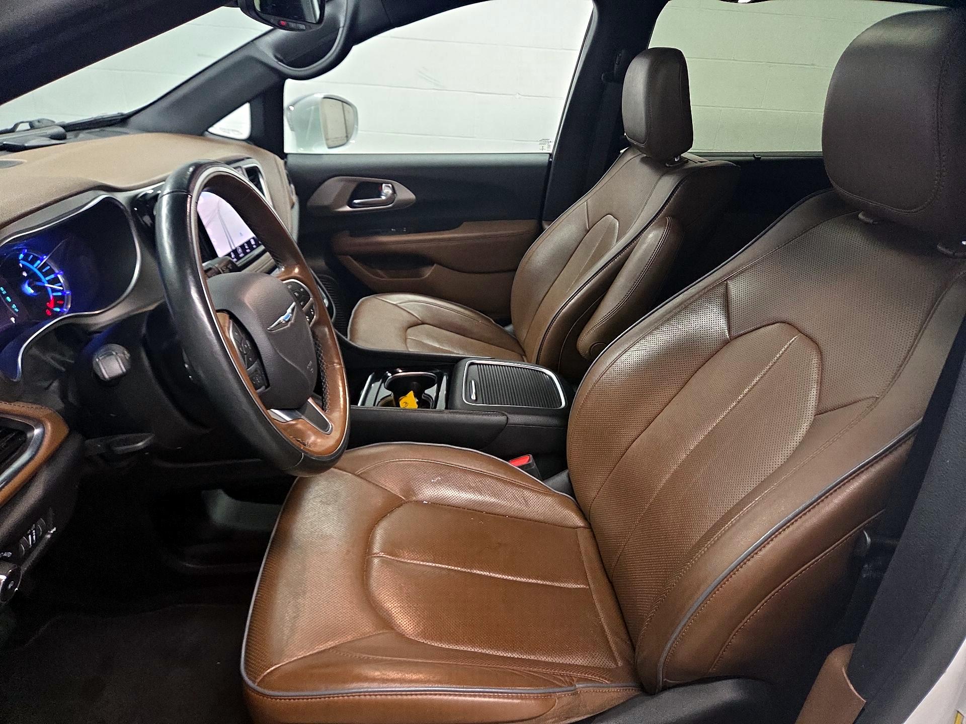 Thumbnail: 2021 Chrysler Pacifica - 11