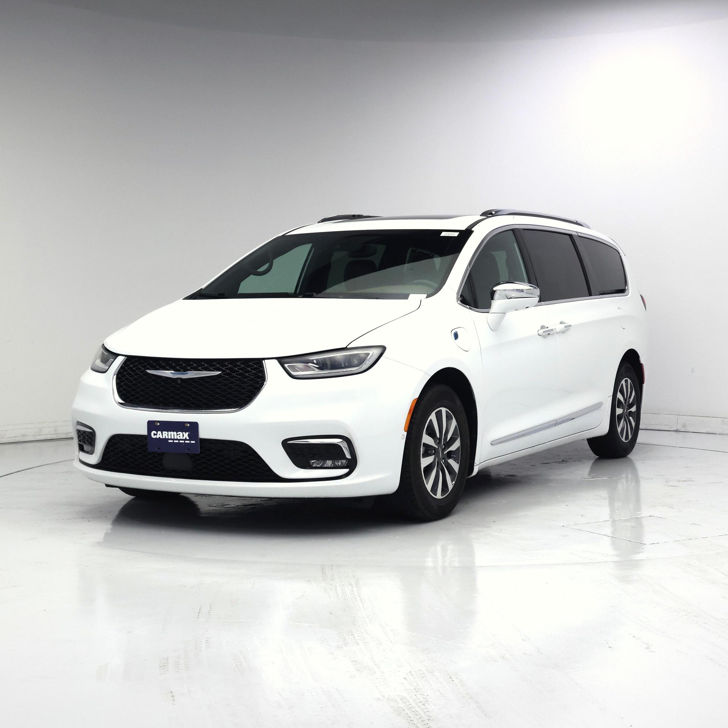 Thumbnail: 2021 Chrysler Pacifica - 4