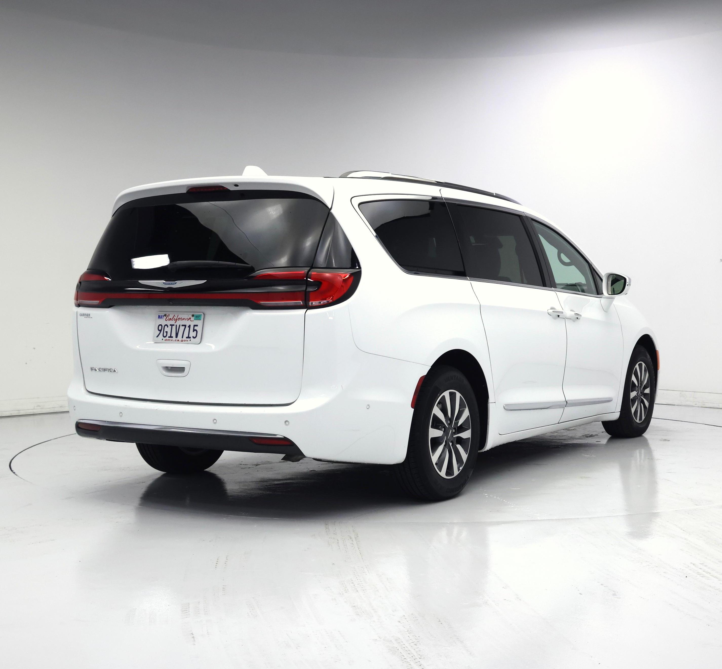 Thumbnail: 2021 Chrysler Pacifica - 8
