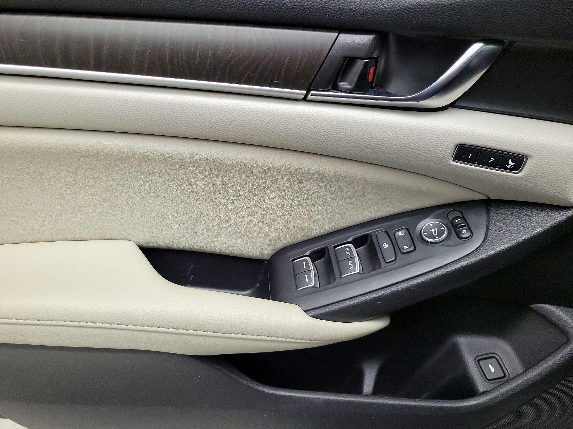 Thumbnail: 2021 Honda Accord - 12