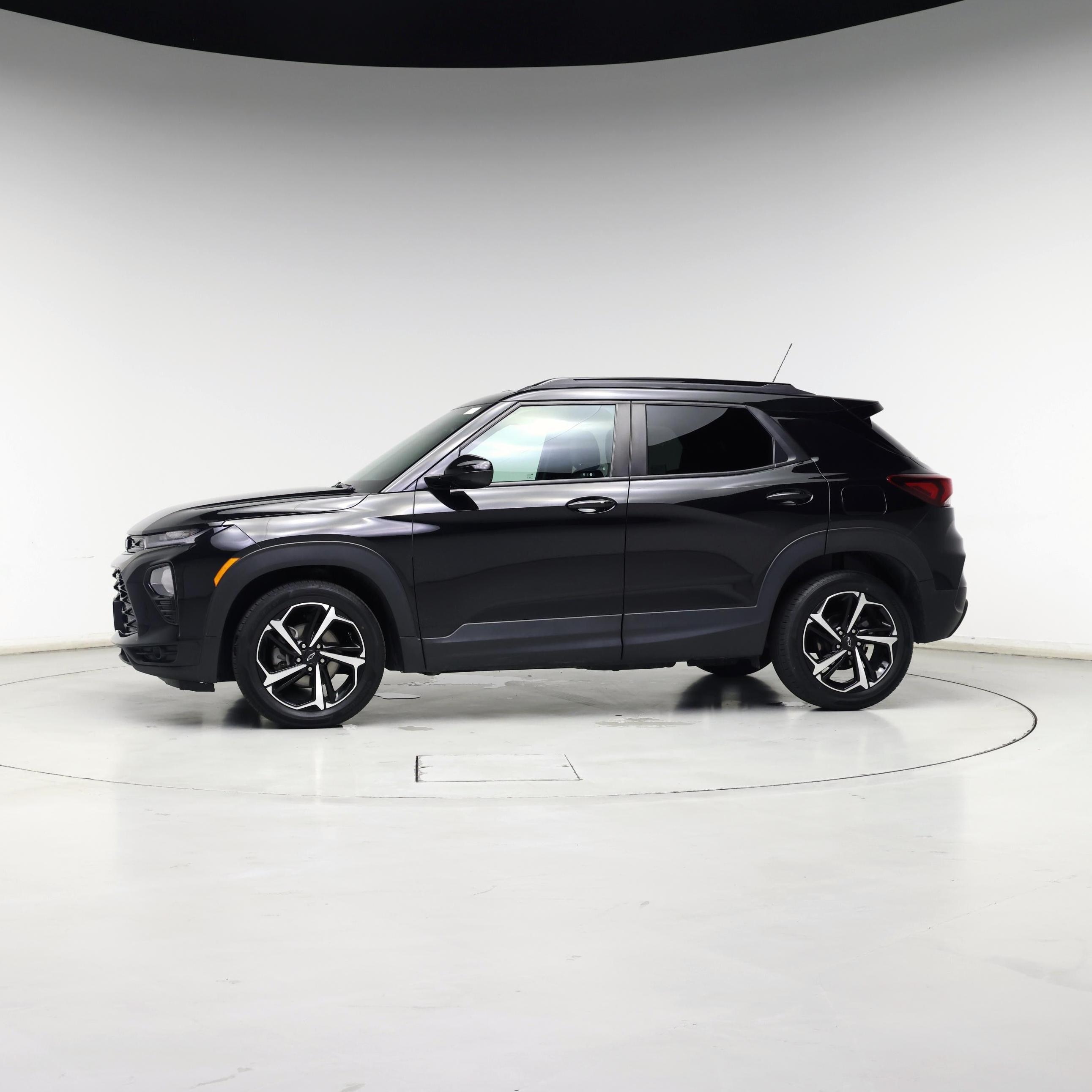 Thumbnail: 2022 Chevrolet TrailBlazer - 3