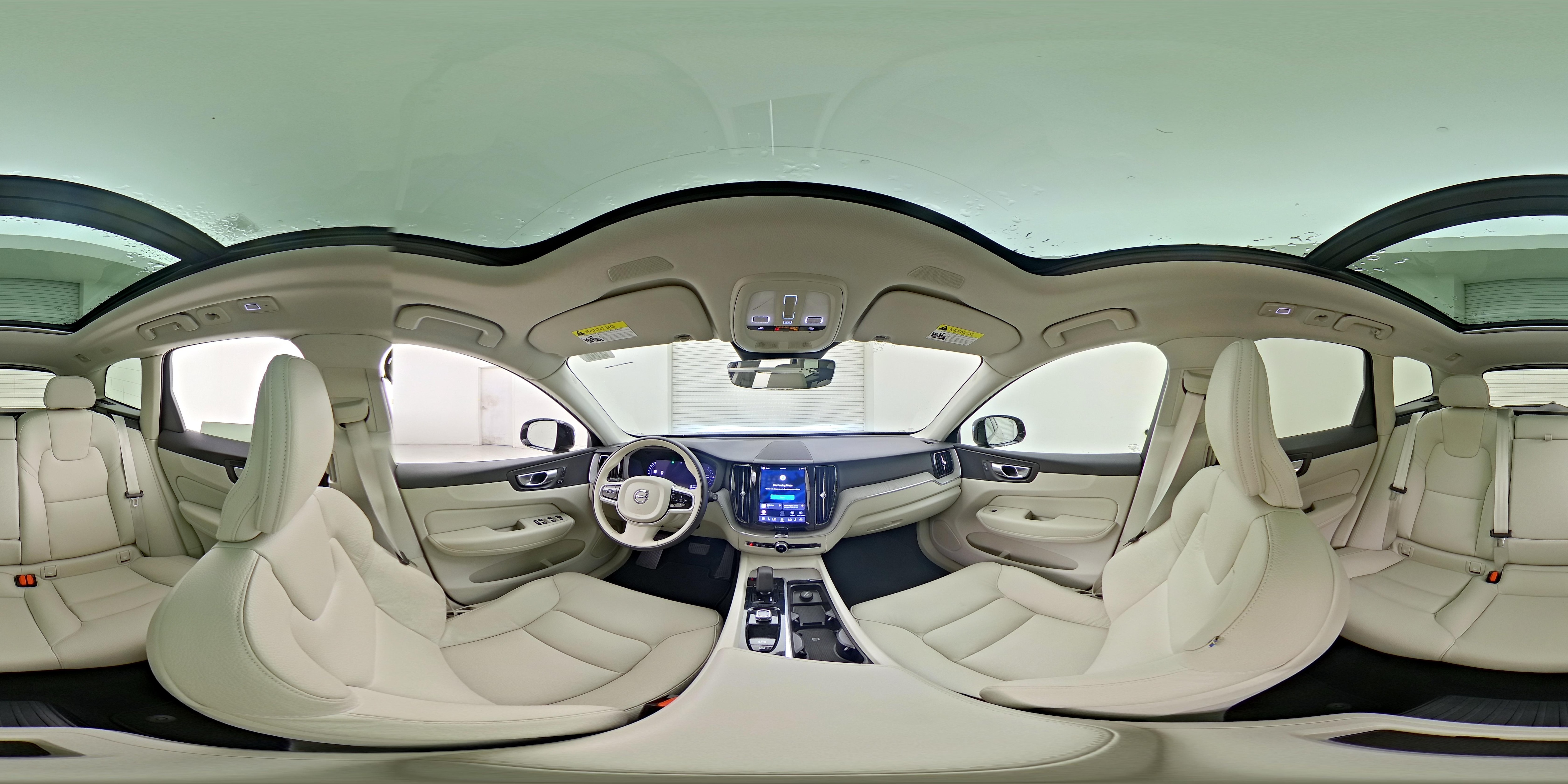 2024 Volvo XC60 Plus - Photo 25