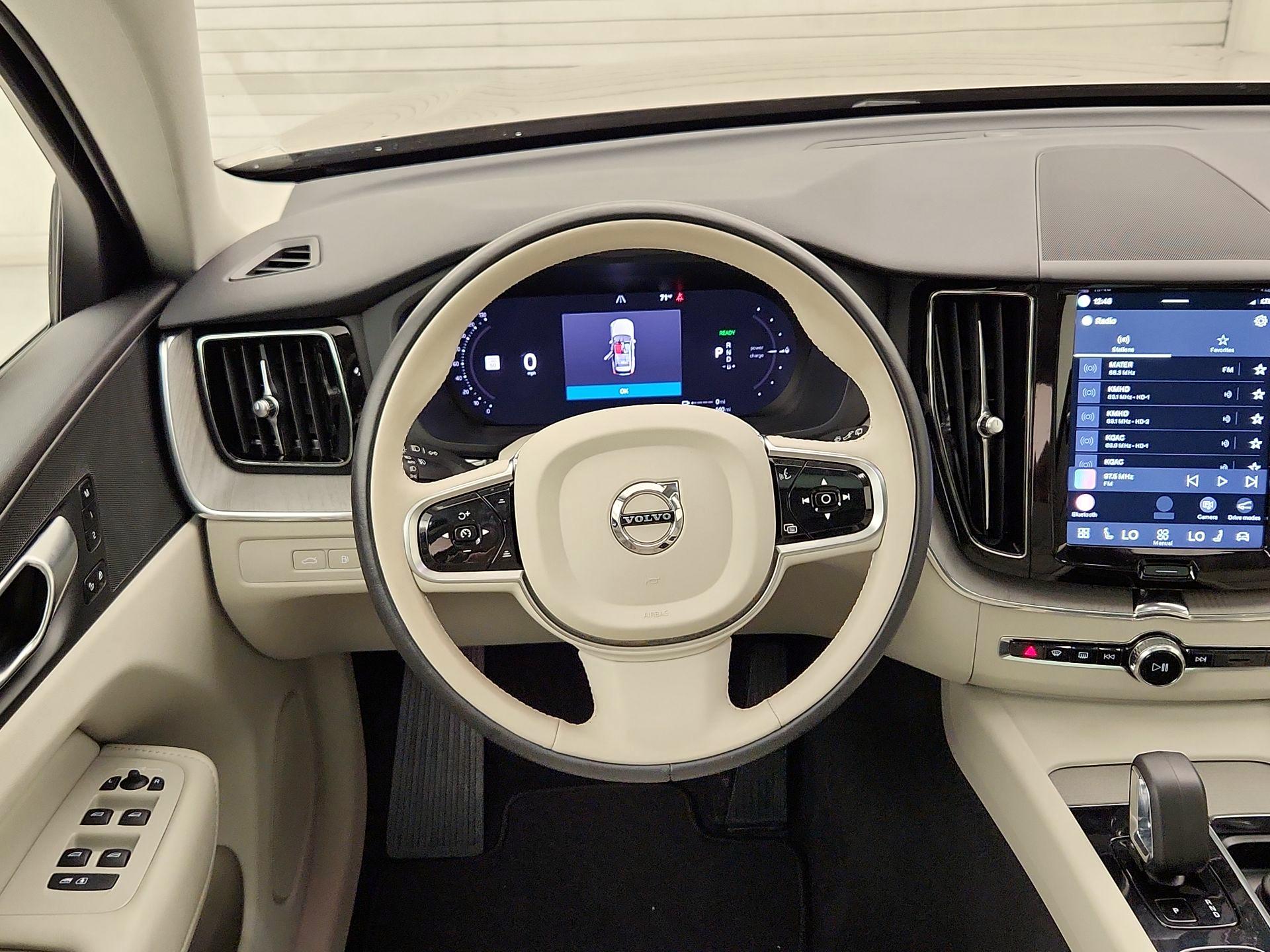 Thumbnail: 2024 Volvo XC60 - 10