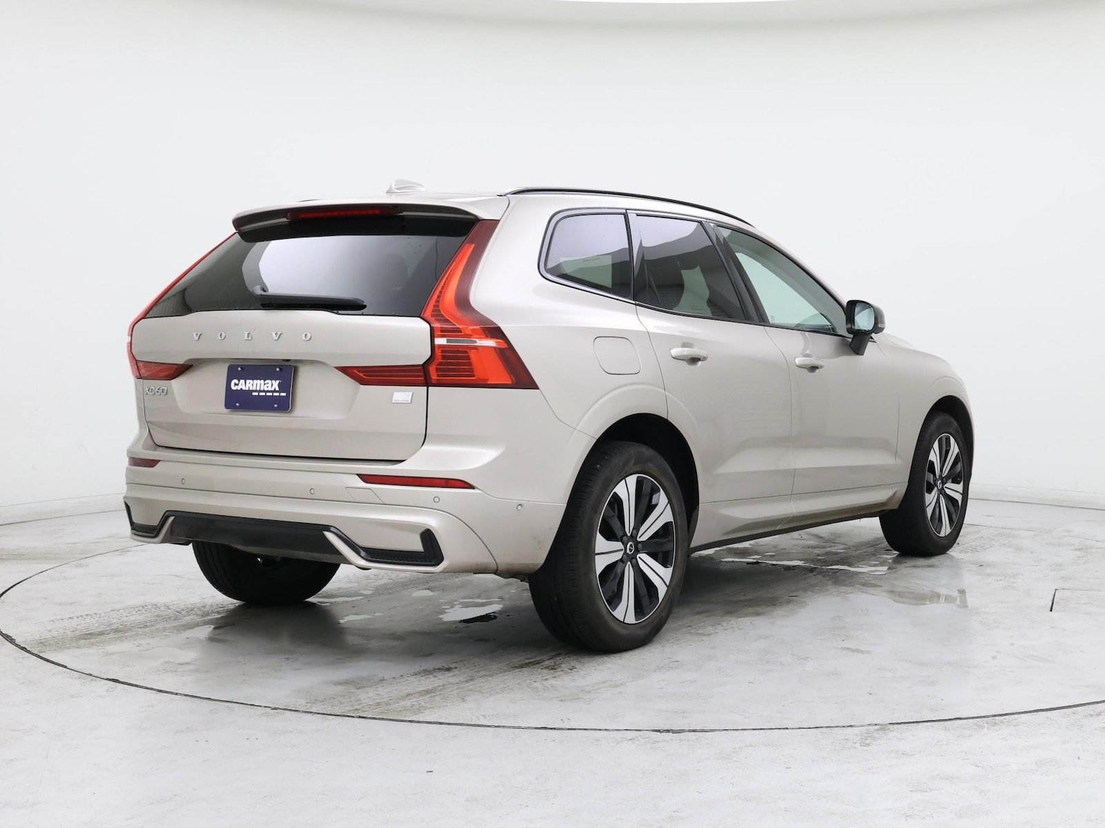 2024 Volvo XC60 Plus - Photo 9