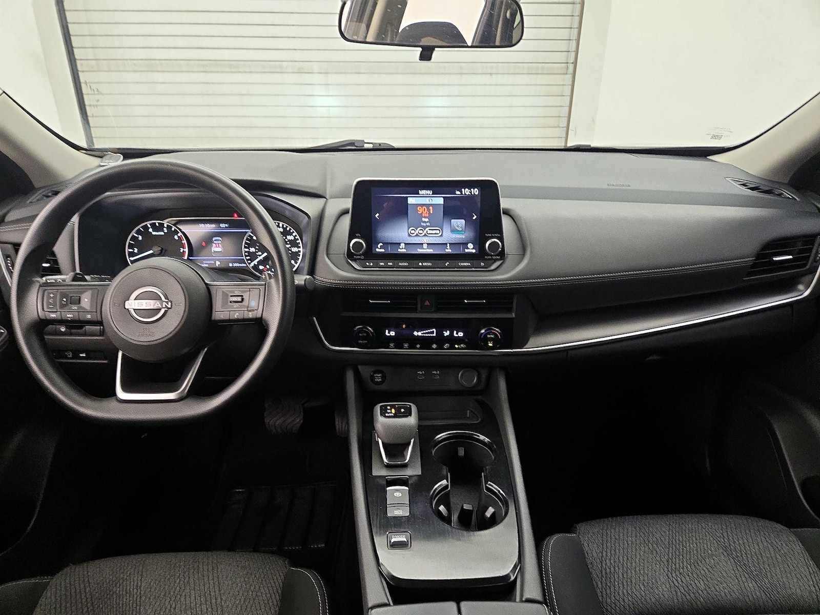 2024 Nissan Rogue SV - Photo 10
