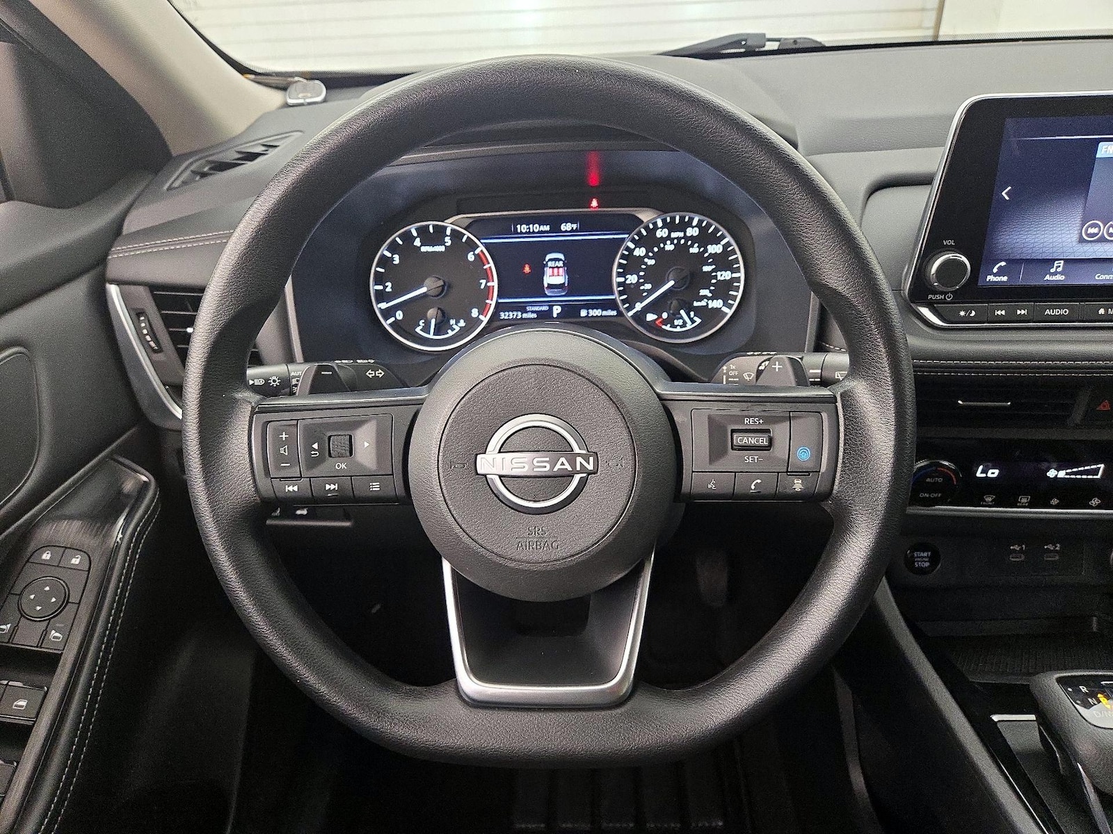 2024 Nissan Rogue SV - Photo 11