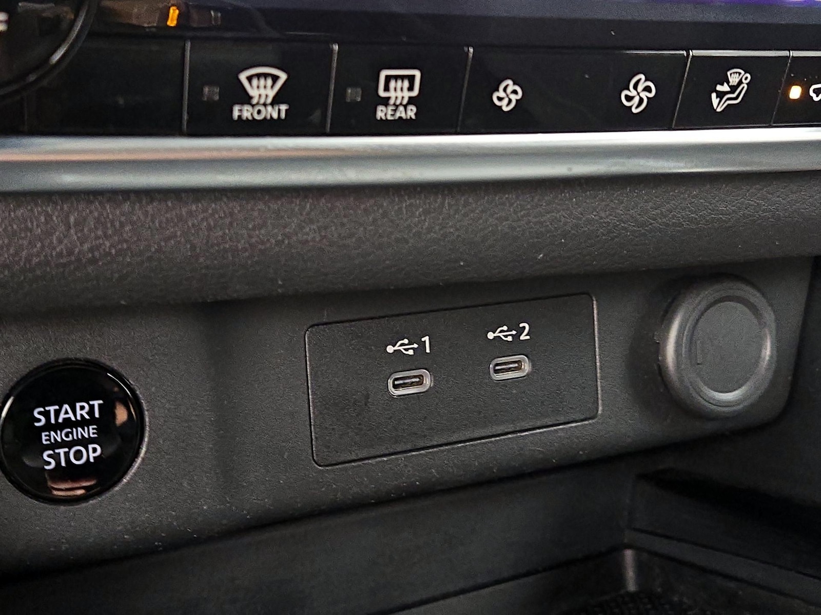 2024 Nissan Rogue SV - Photo 19