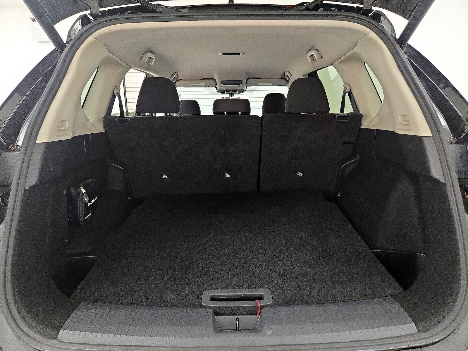 2024 Nissan Rogue SV - Photo 21