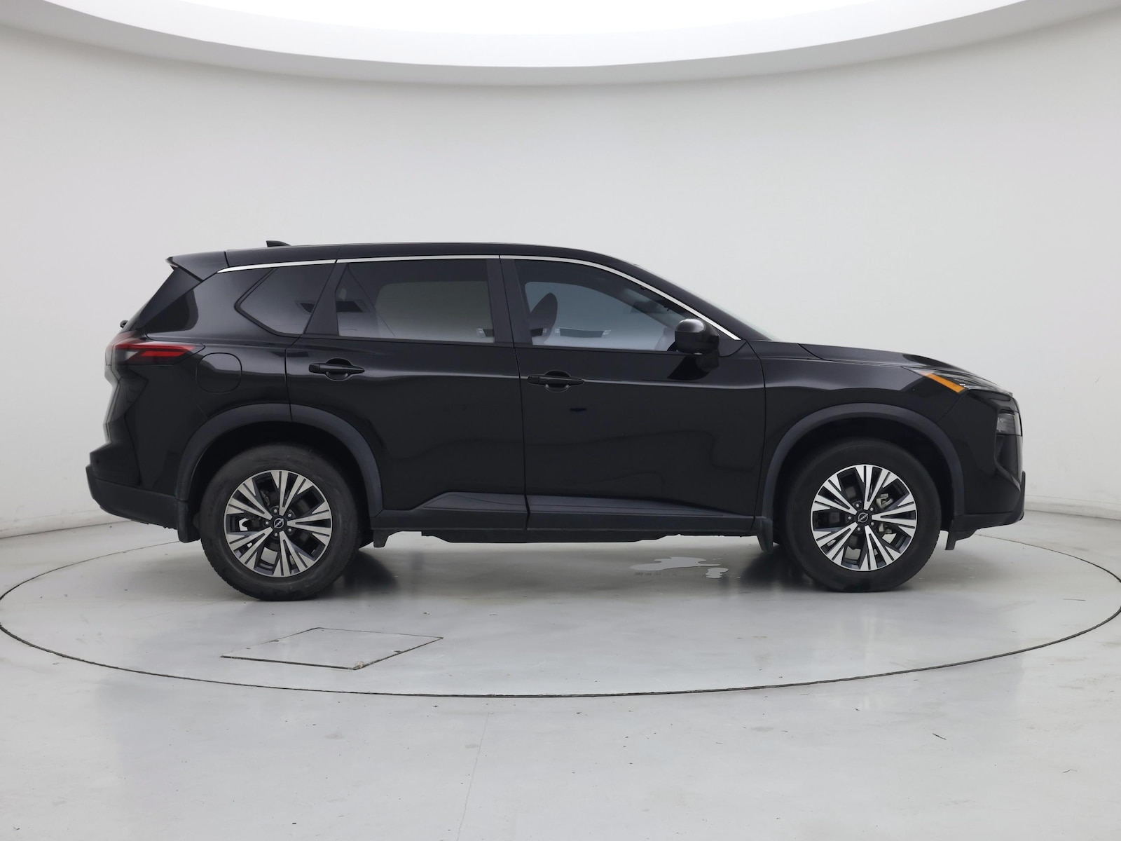 2024 Nissan Rogue SV - Photo 8