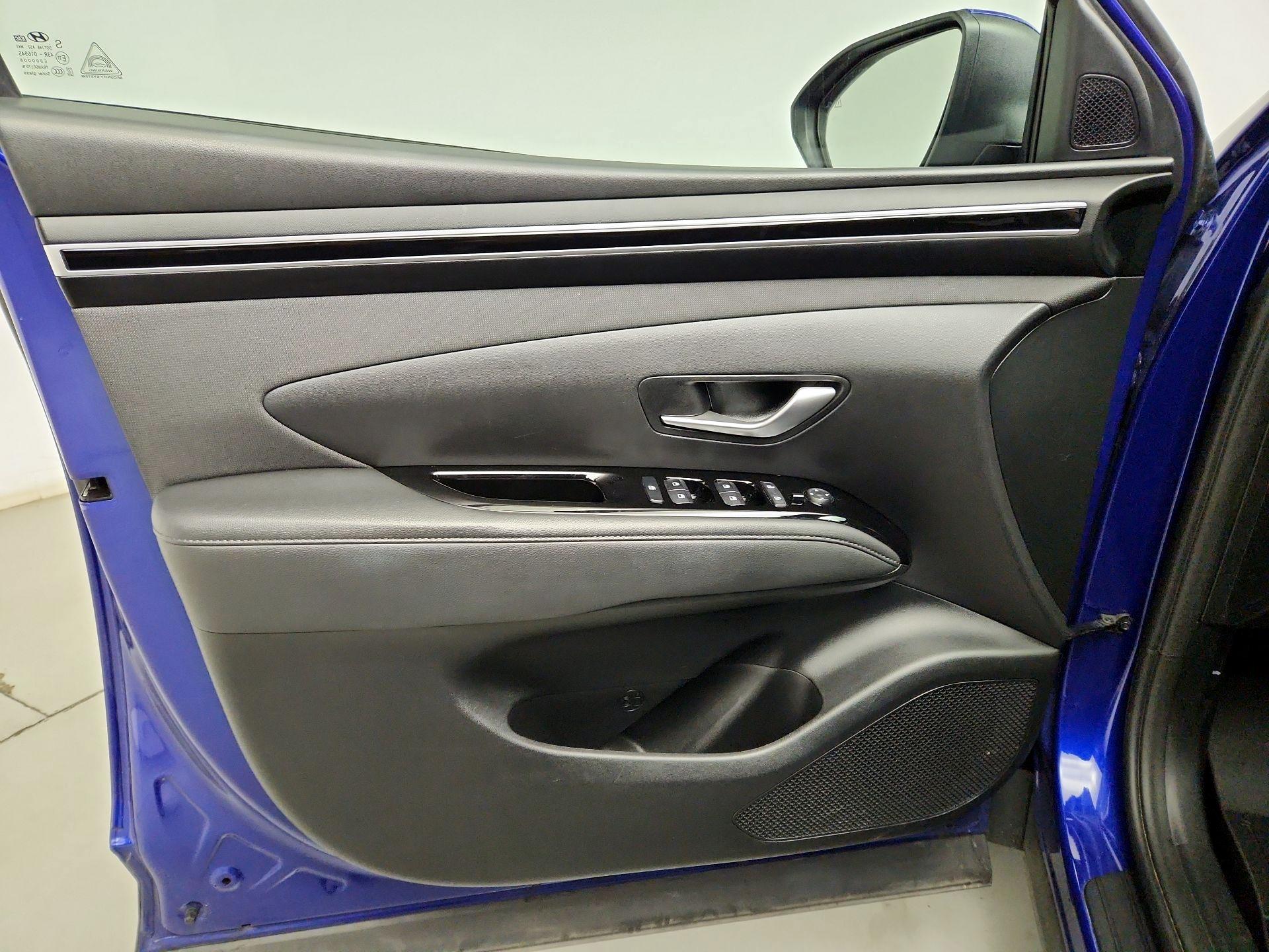 Thumbnail: 2022 Hyundai Tucson - 12
