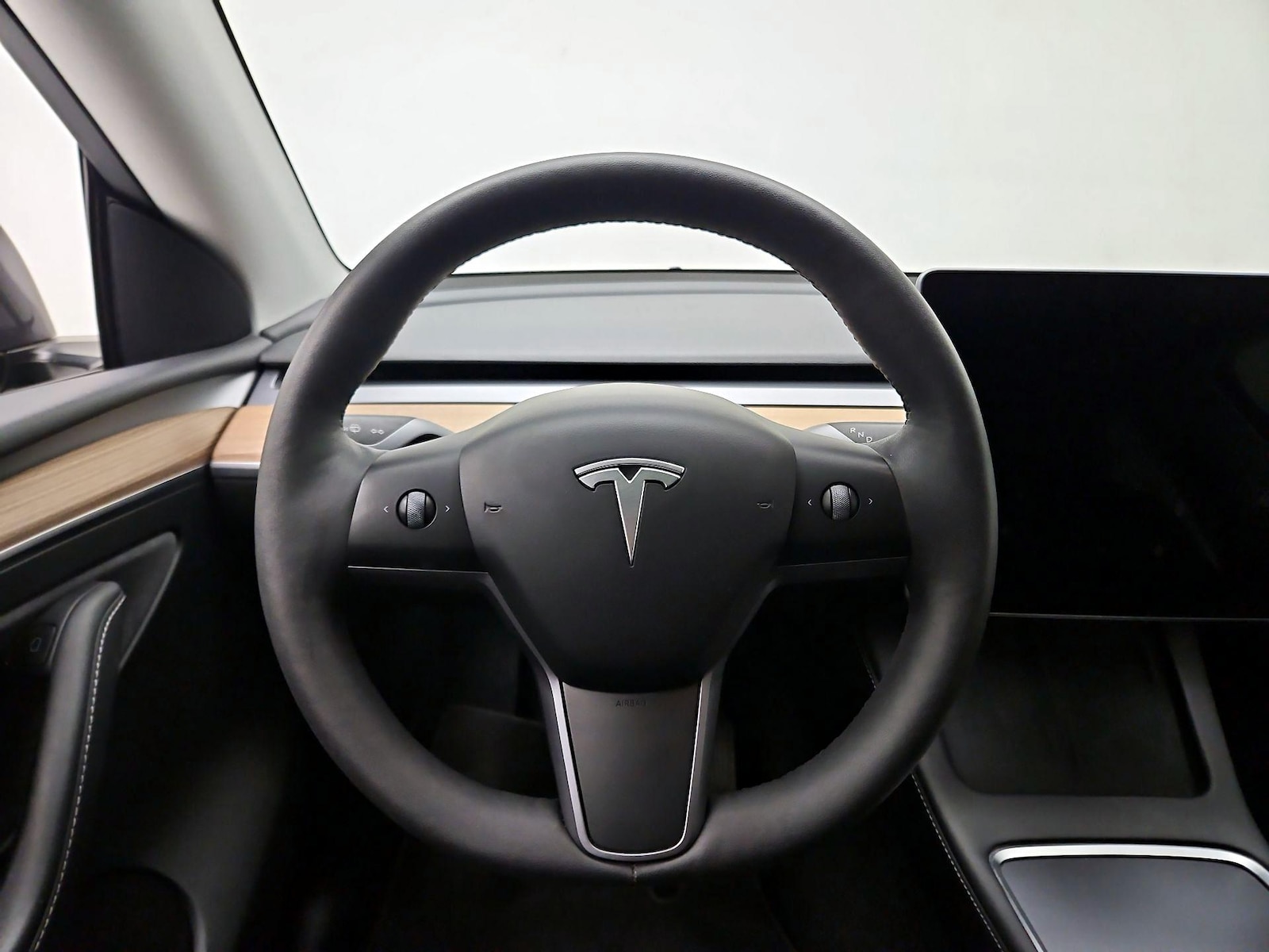 2023 Tesla Model Y Long Range - Photo 11
