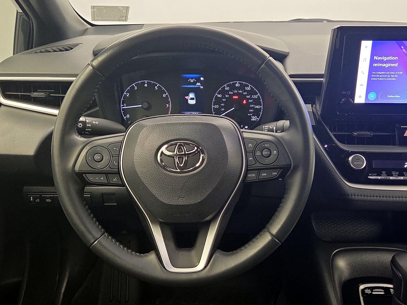 2023 Toyota Corolla SE - Photo 11