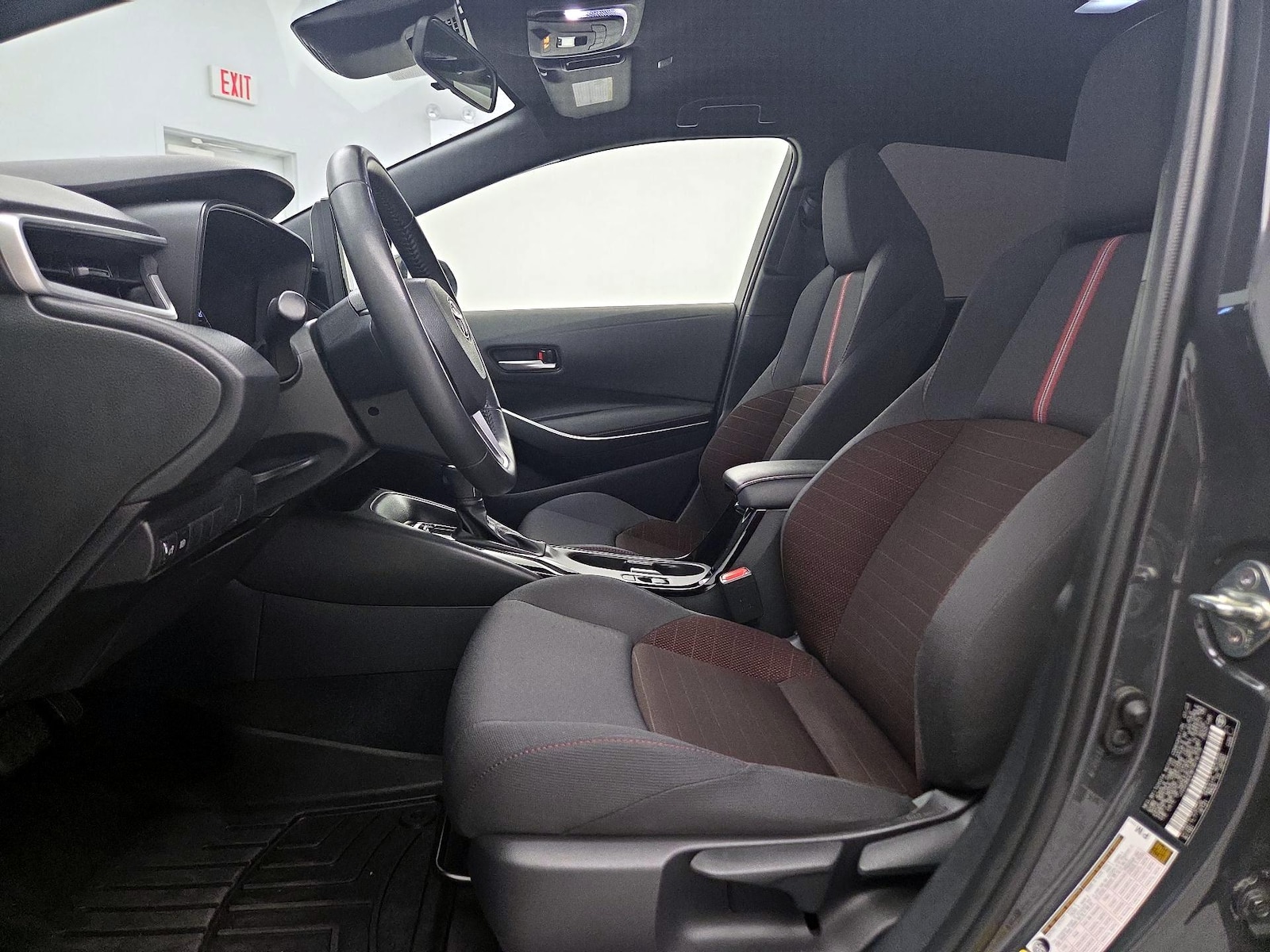 2023 Toyota Corolla SE - Photo 12