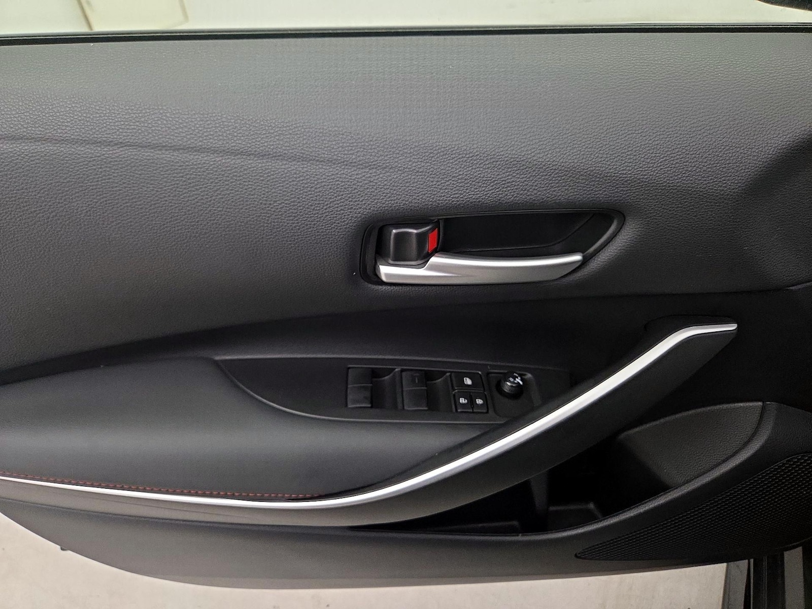 2023 Toyota Corolla SE - Photo 13
