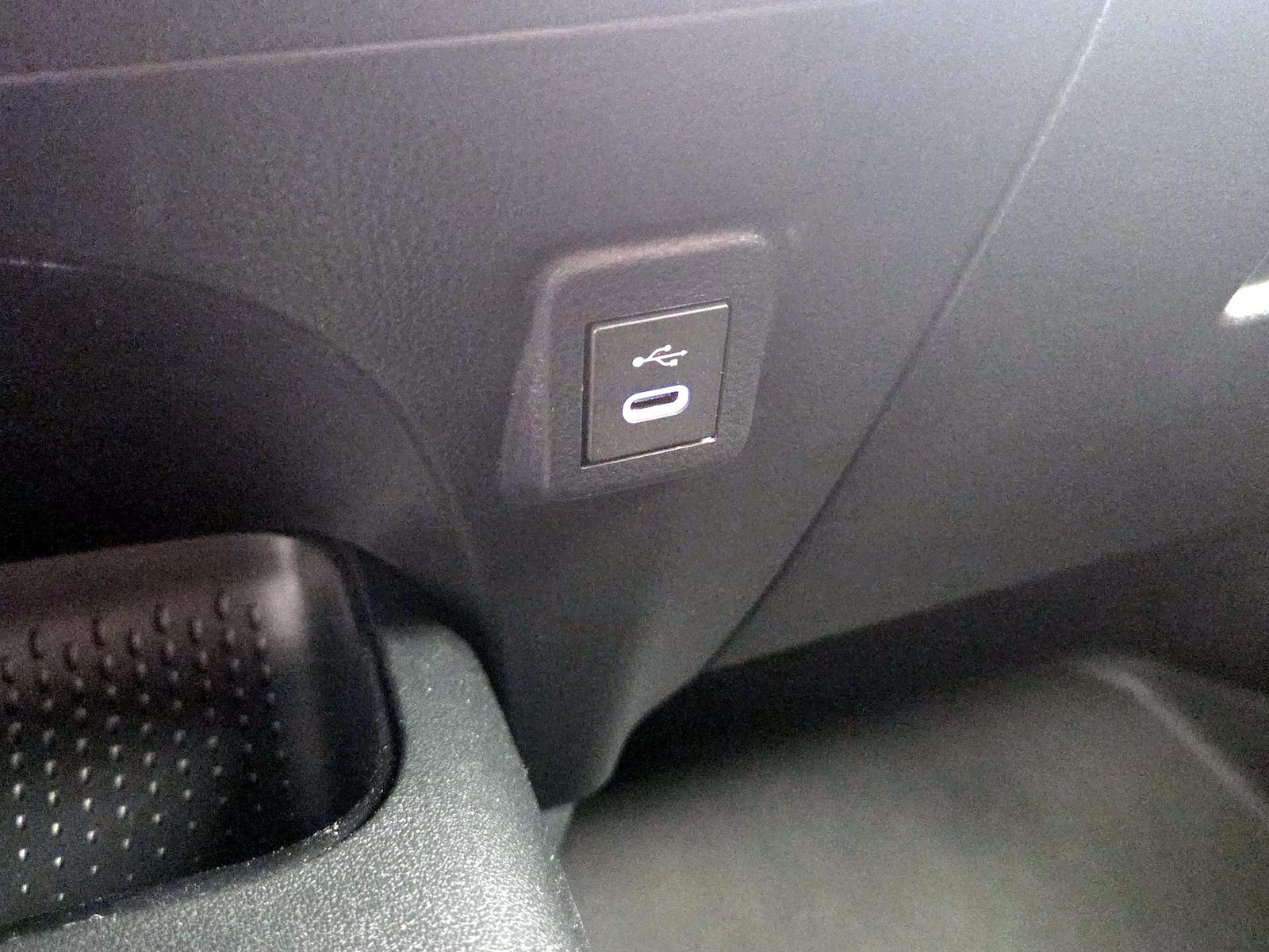 2023 Toyota Corolla SE - Photo 19