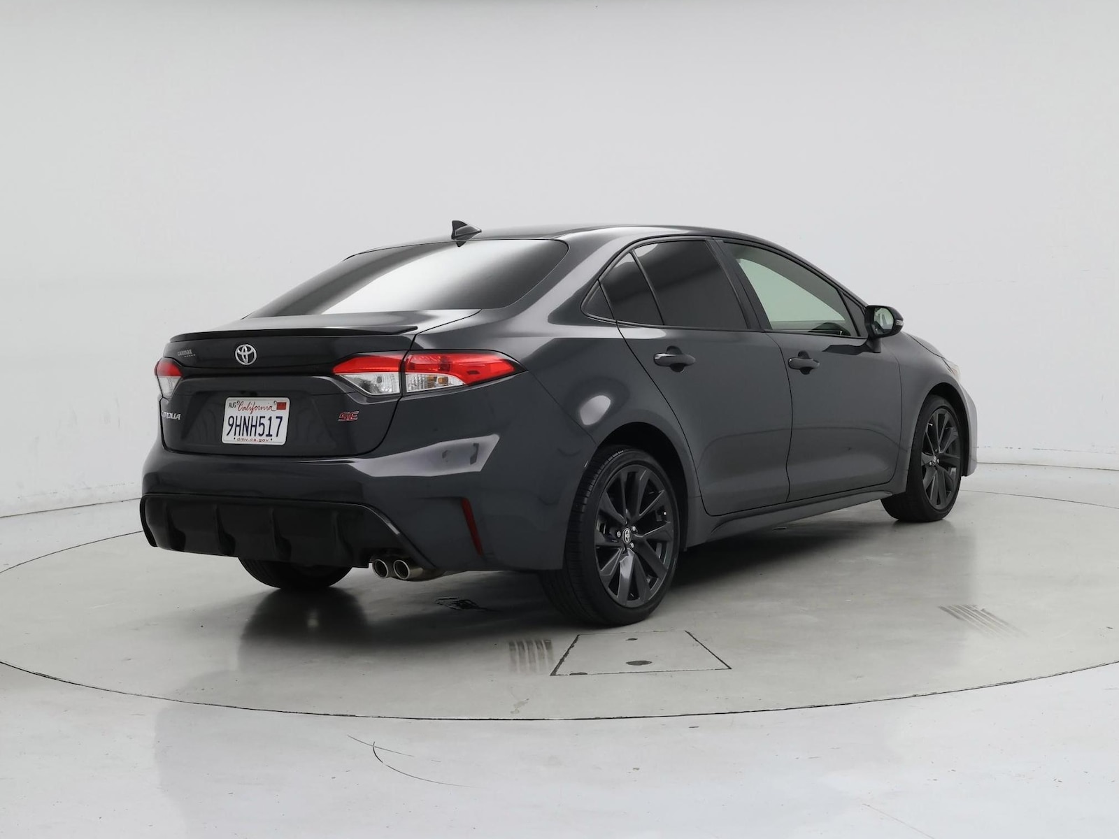 2023 Toyota Corolla SE - Photo 9