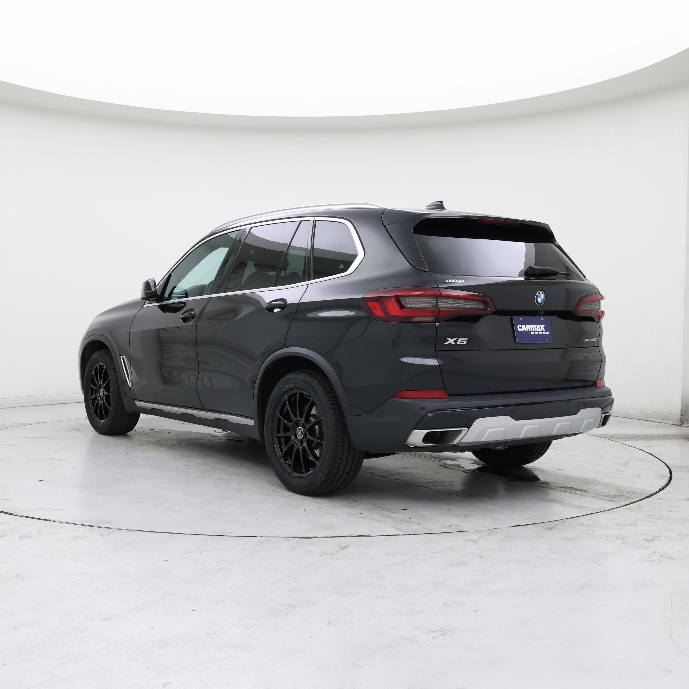 Thumbnail: 2022 BMW X5 - 2