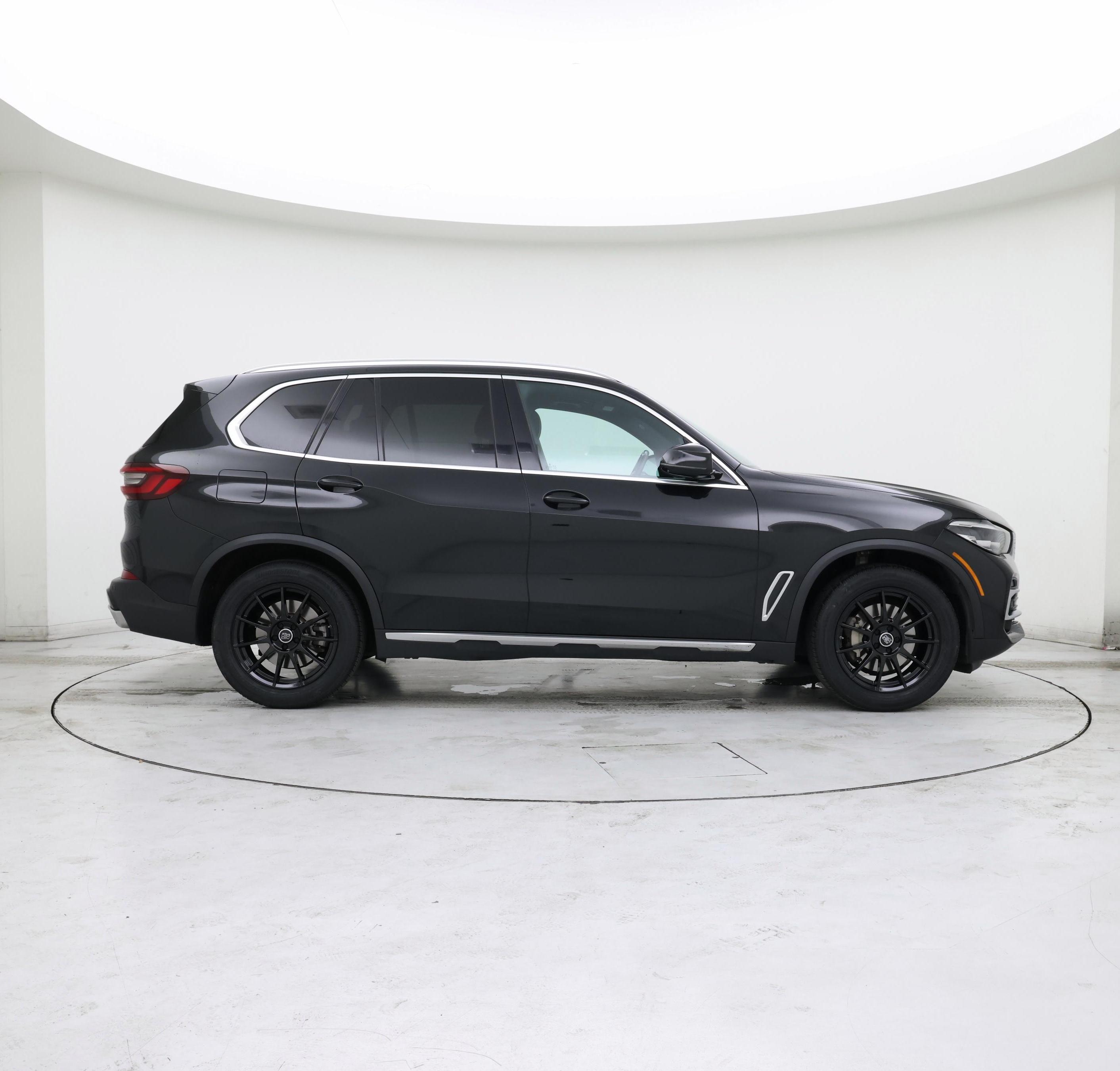 Thumbnail: 2022 BMW X5 - 7