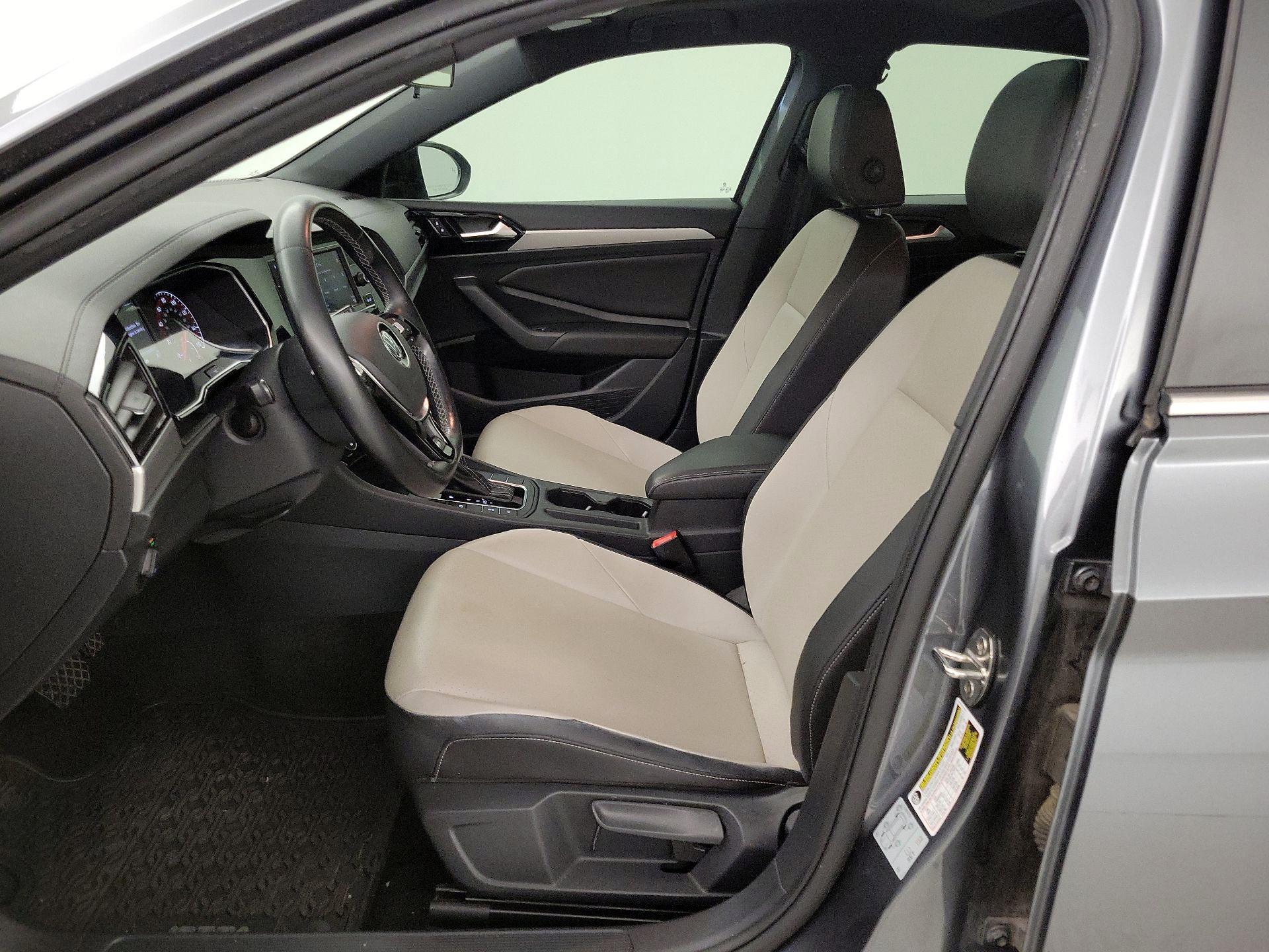 Thumbnail: 2019 Volkswagen Jetta - 11