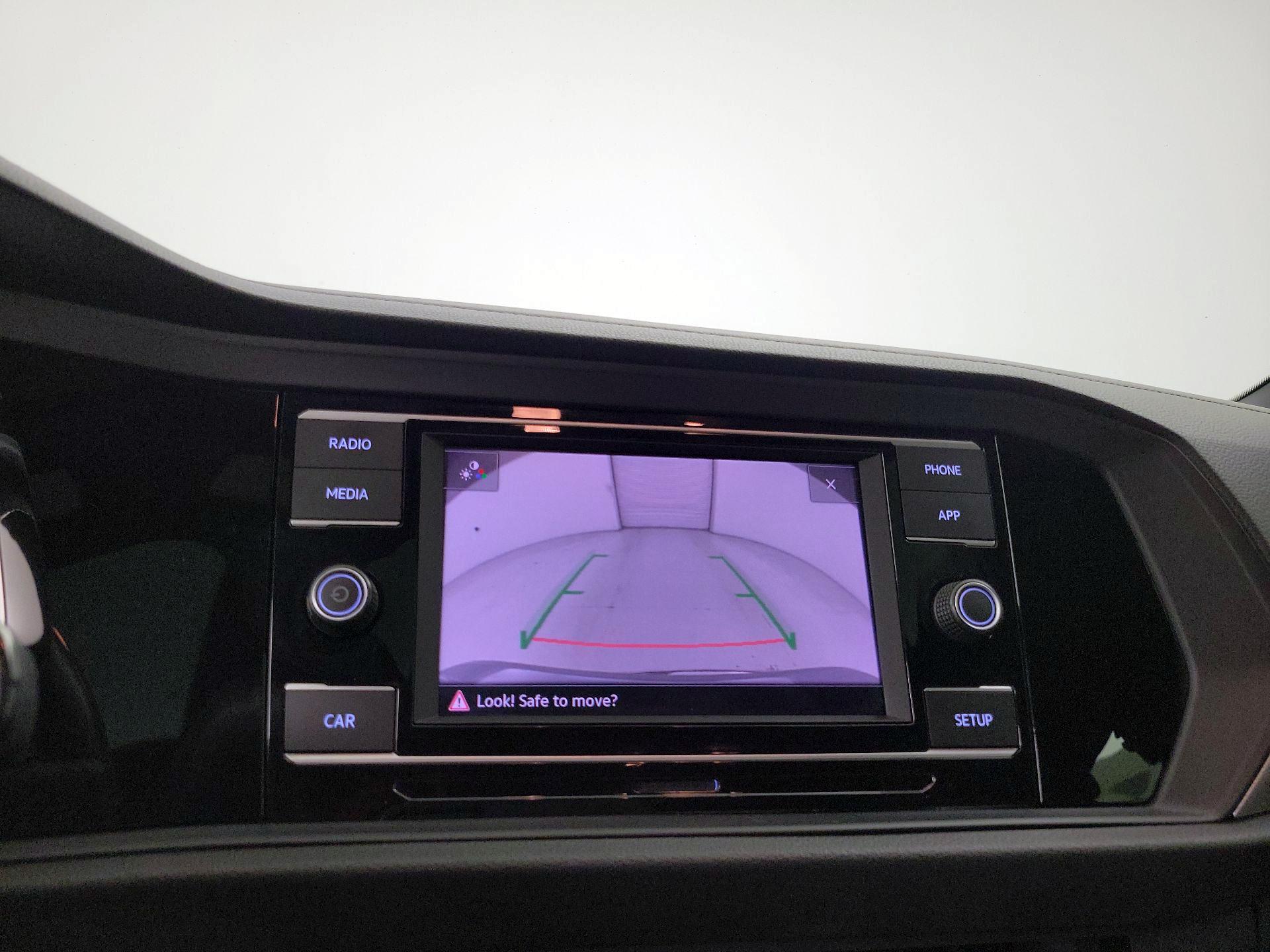 Thumbnail: 2019 Volkswagen Jetta - 14