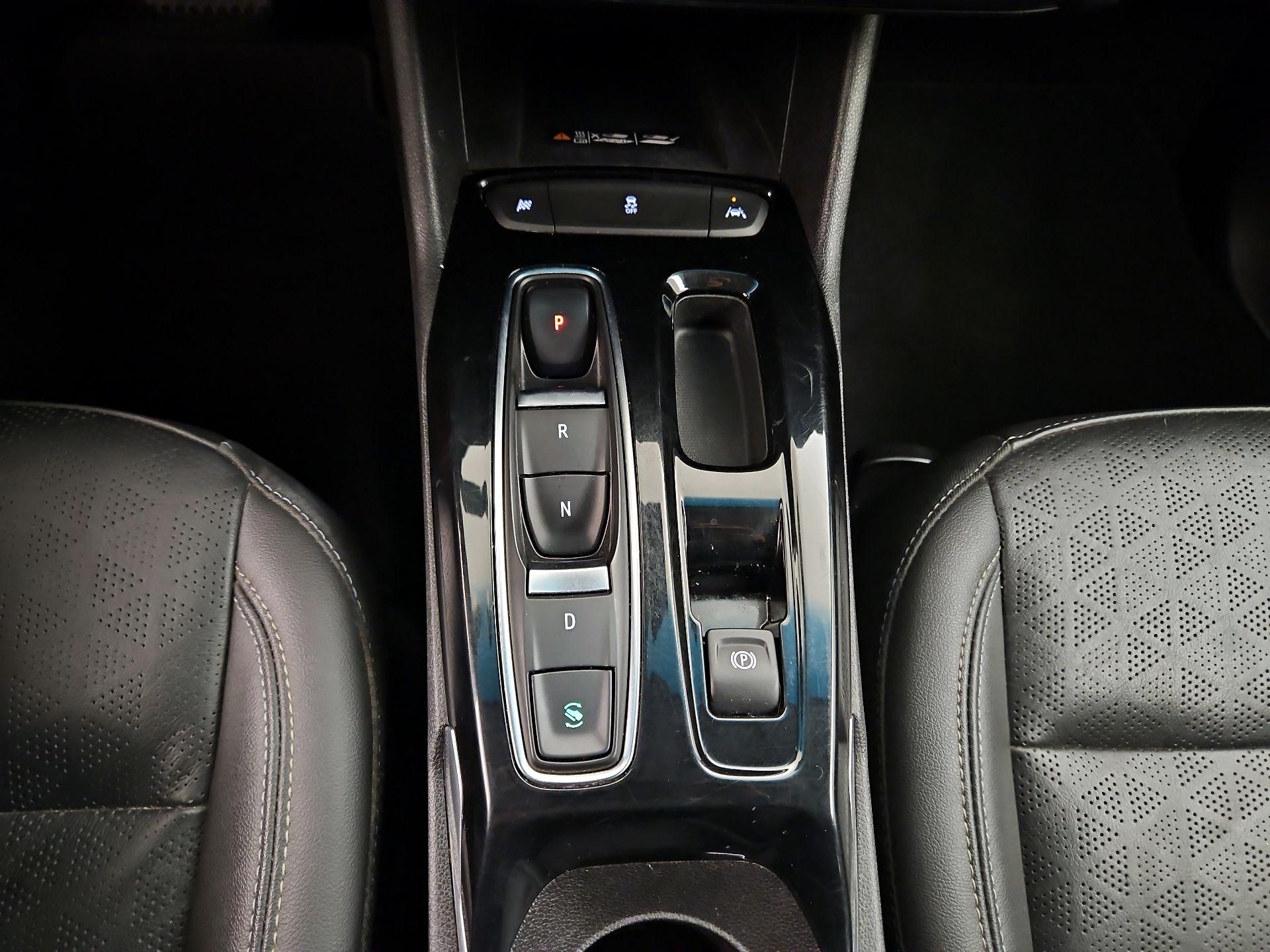 Thumbnail: 2022 Chevrolet Bolt EV - 17