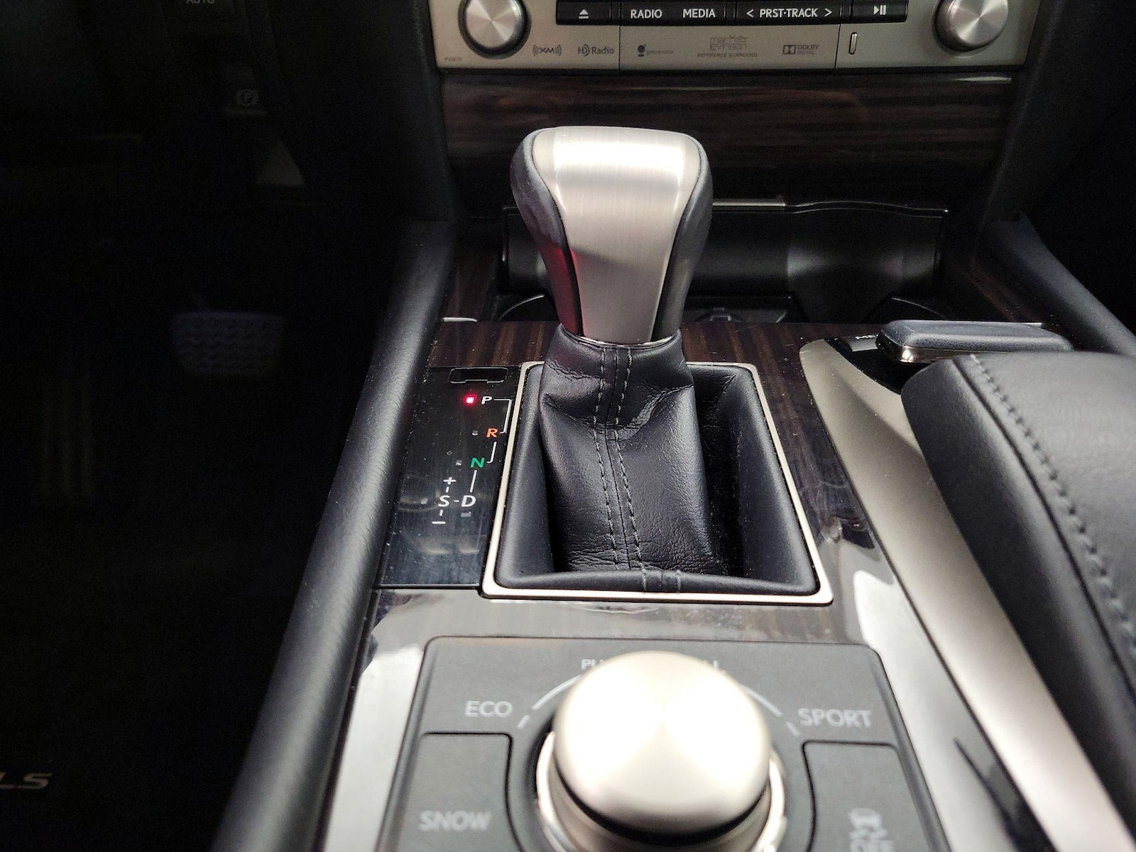 2015 Lexus LS L - Photo 18