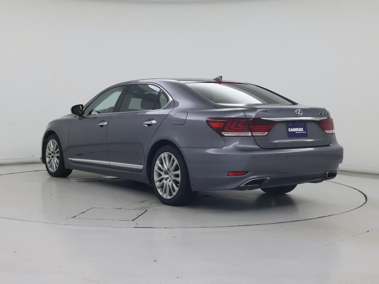2015 Lexus LS L - Photo 3