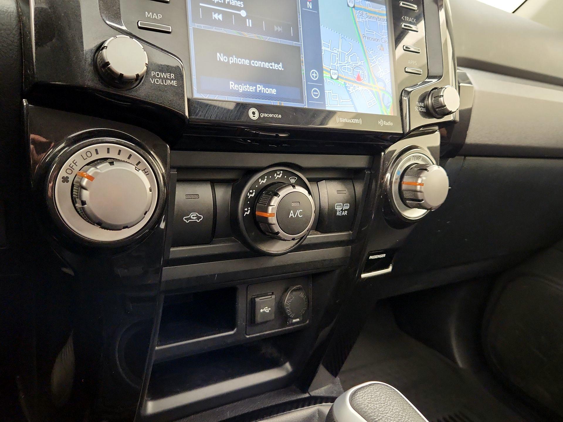 Thumbnail: 2021 Toyota 4Runner - 17