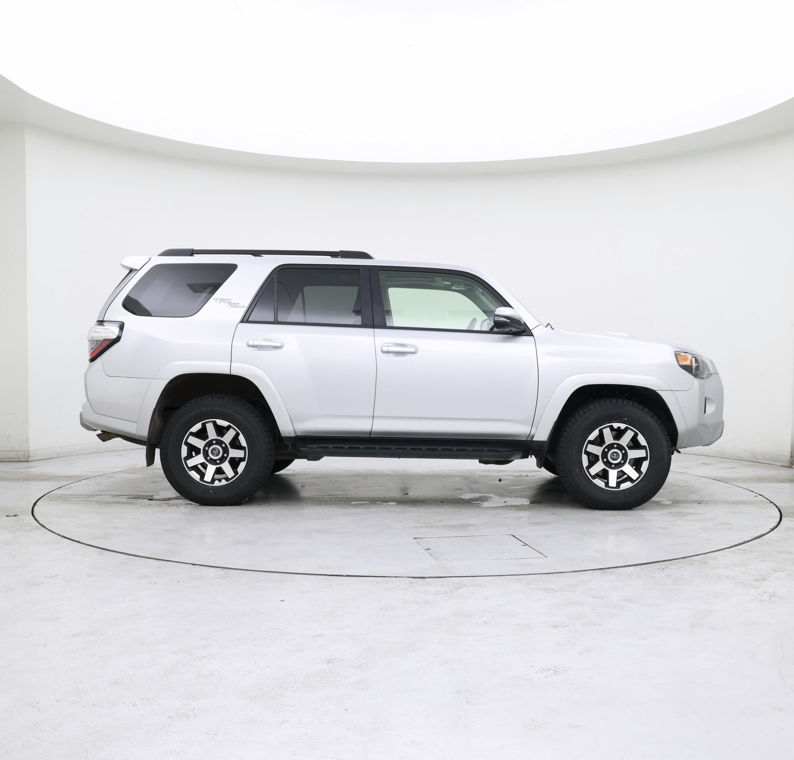 Thumbnail: 2021 Toyota 4Runner - 7