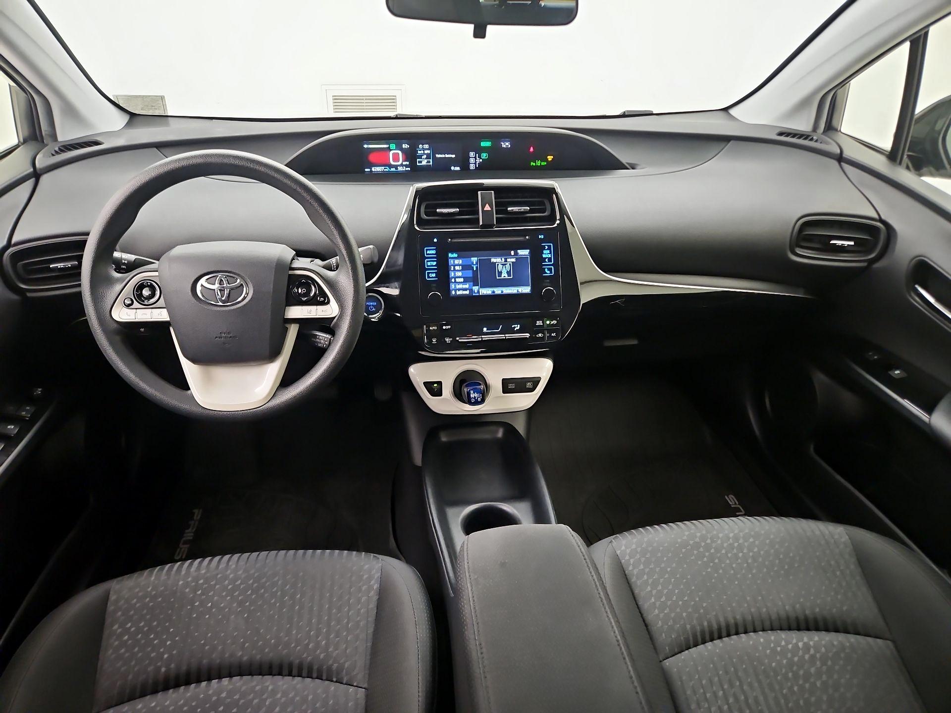 Thumbnail: 2018 Toyota Prius - 9