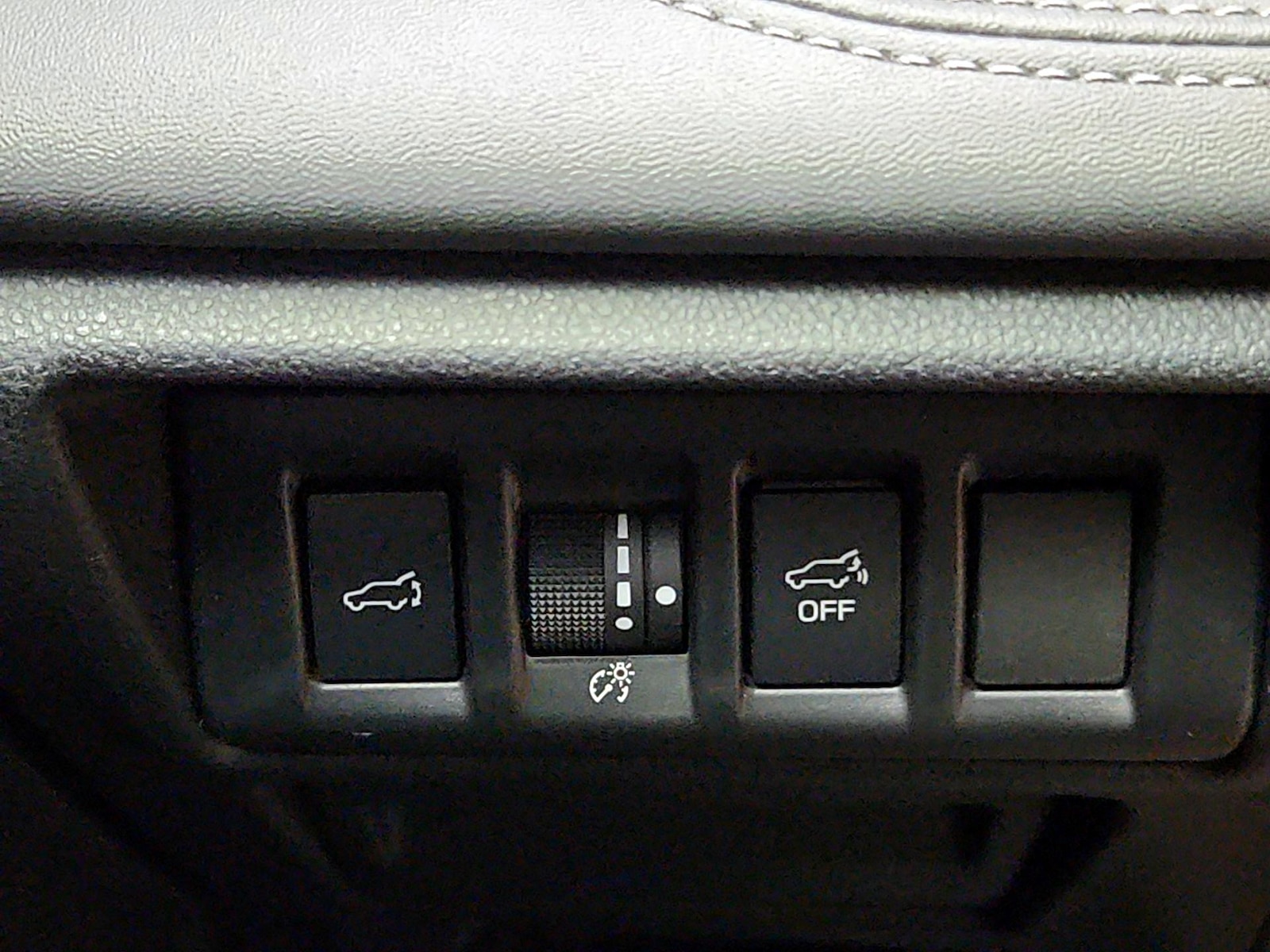 2023 Subaru Outback Limited - Photo 12