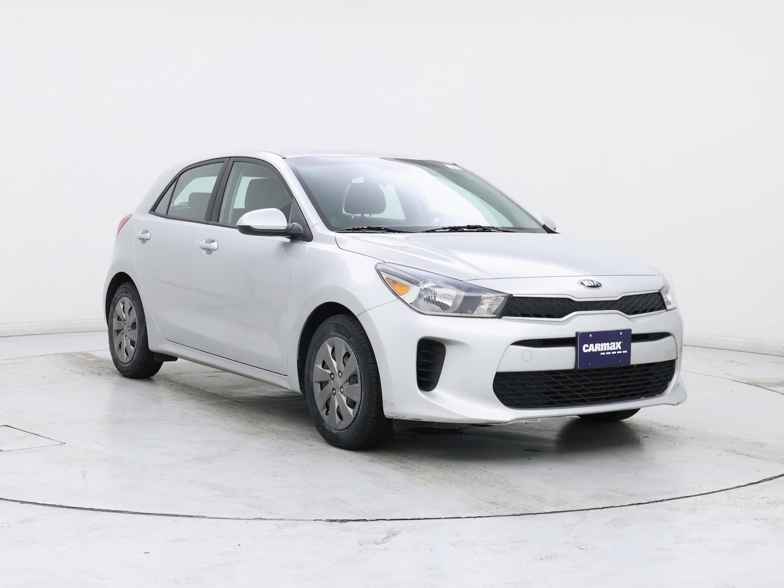 2020 Kia Rio 5-Door S - Photo 2